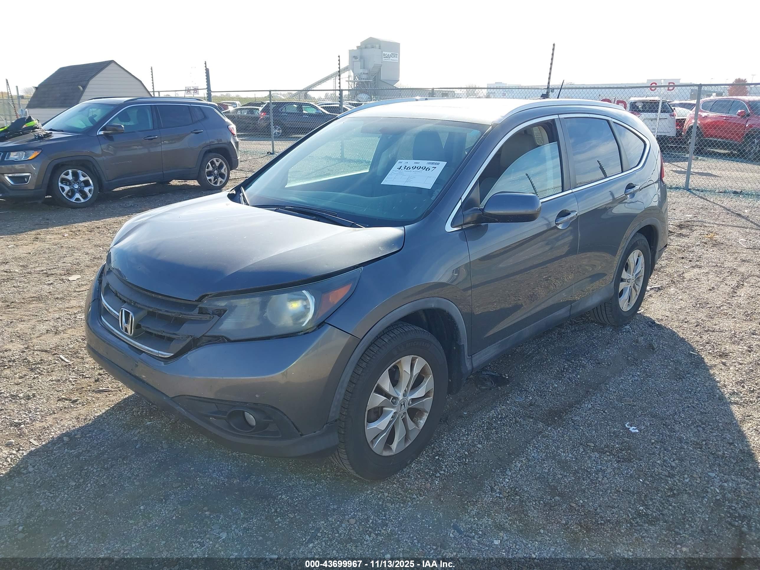 HONDA CR-V image 2