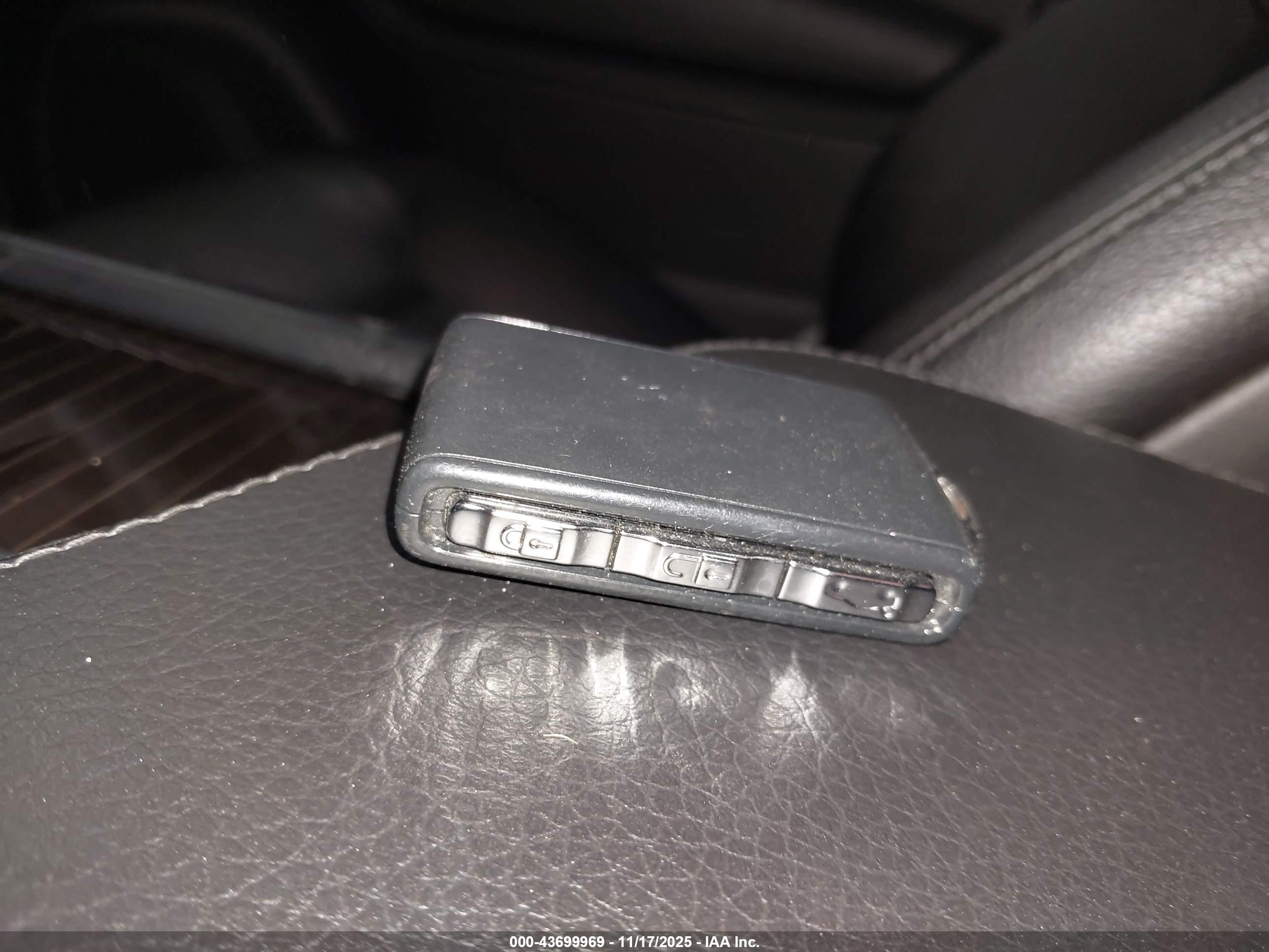 VOLVO XC90 image 11