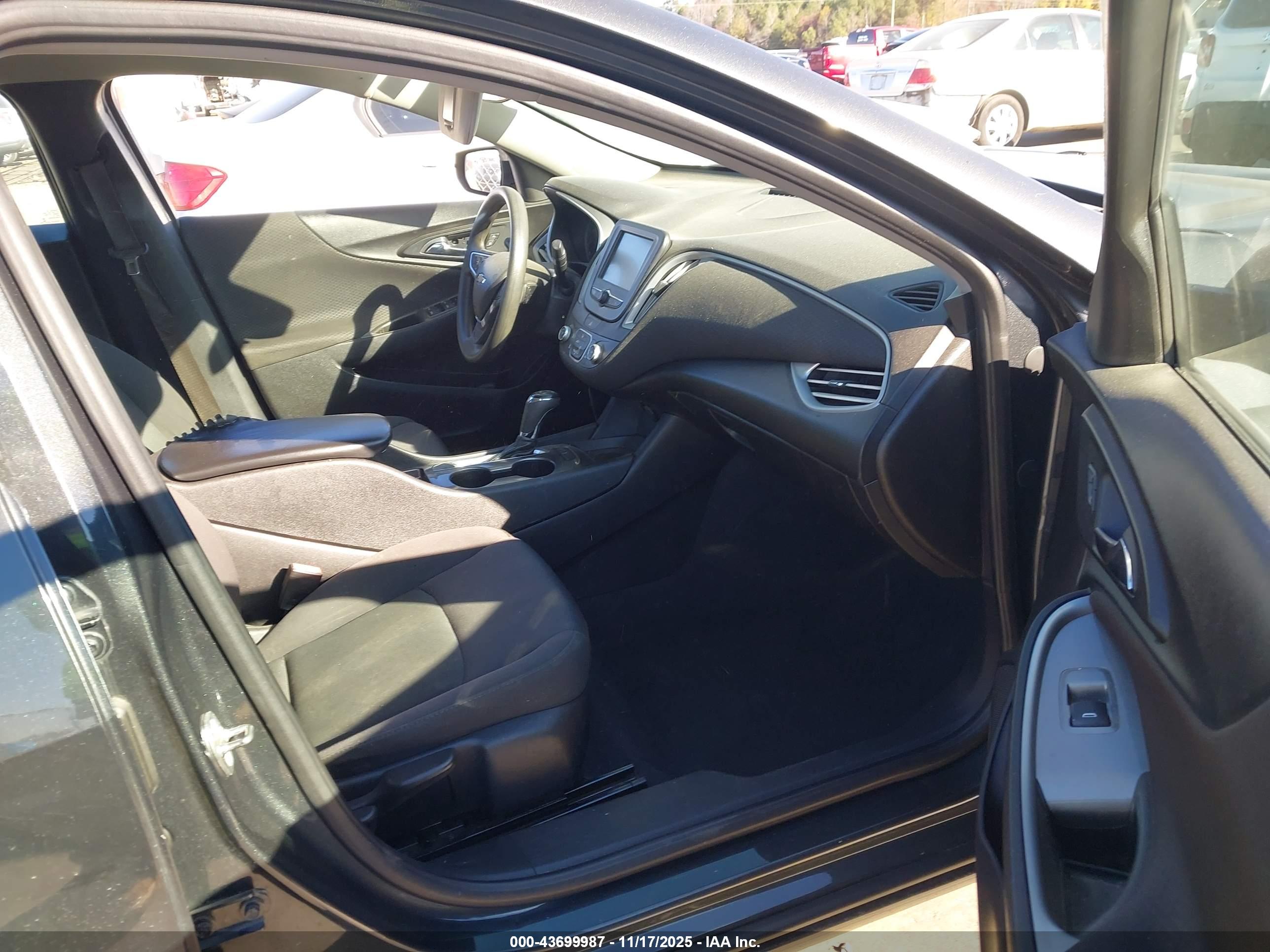 CHEVROLET MALIBU image 5