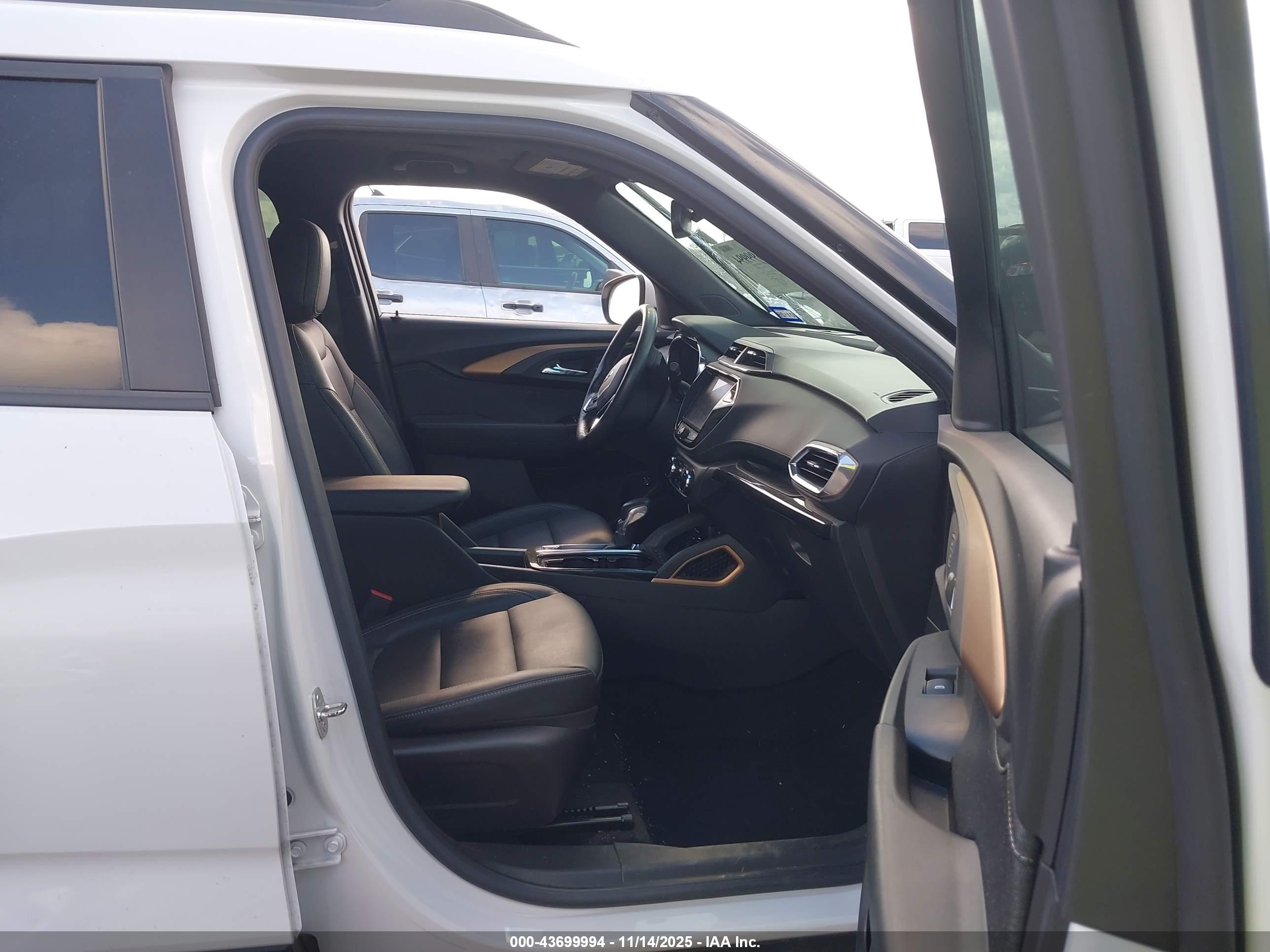 CHEVROLET TRAILBLAZER image 5