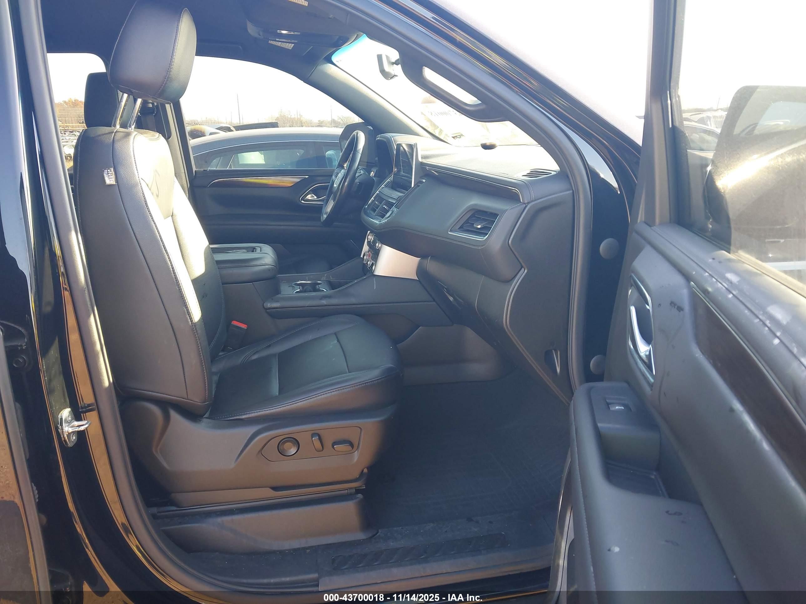 GMC YUKON image 5
