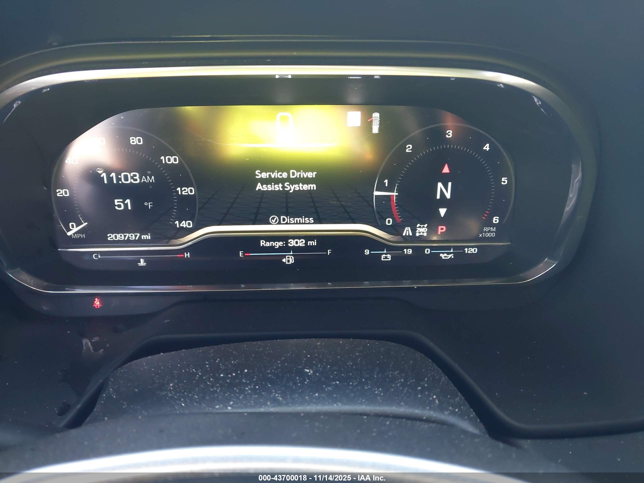 GMC YUKON image 7