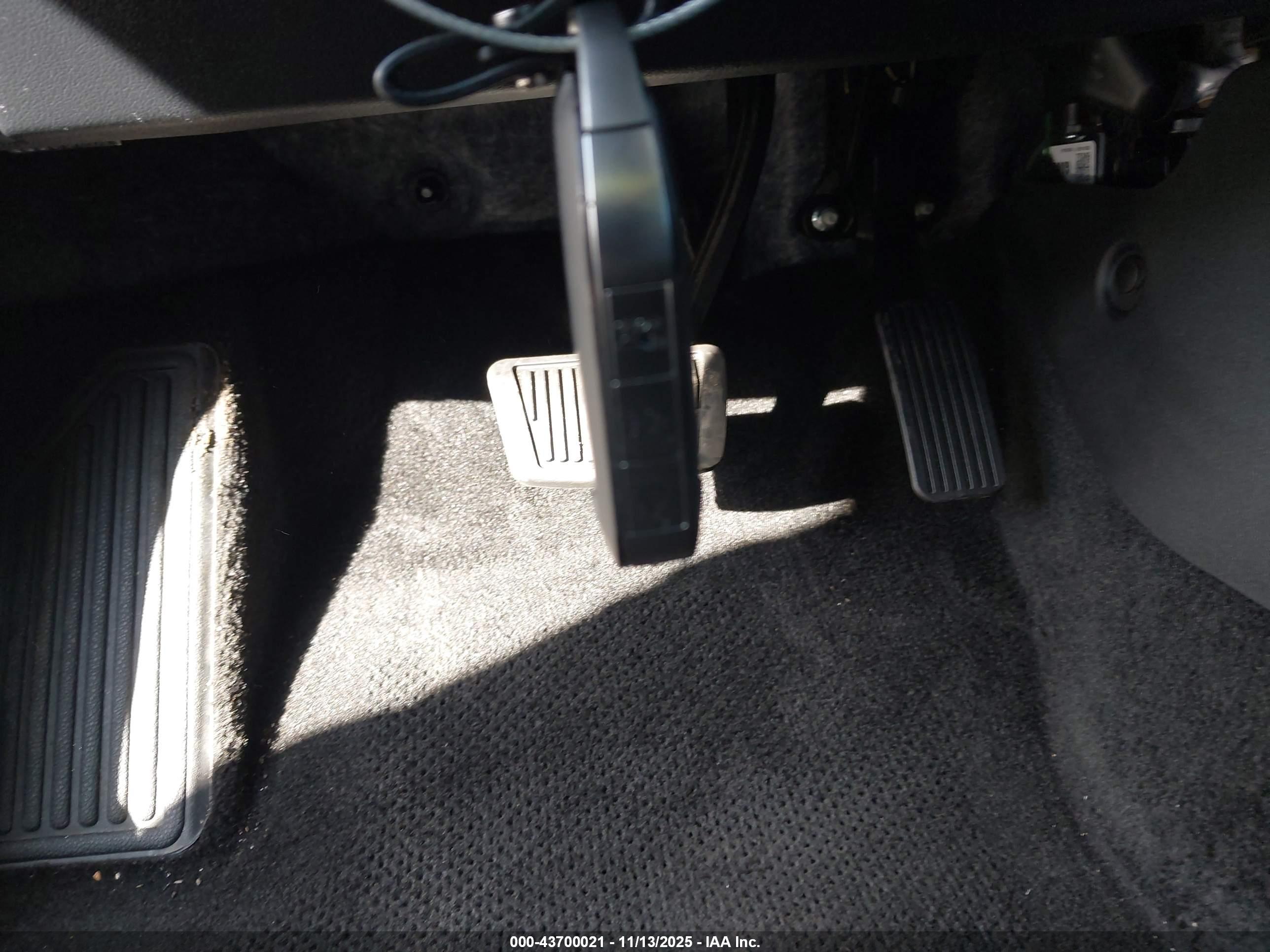 KIA K4 image 11