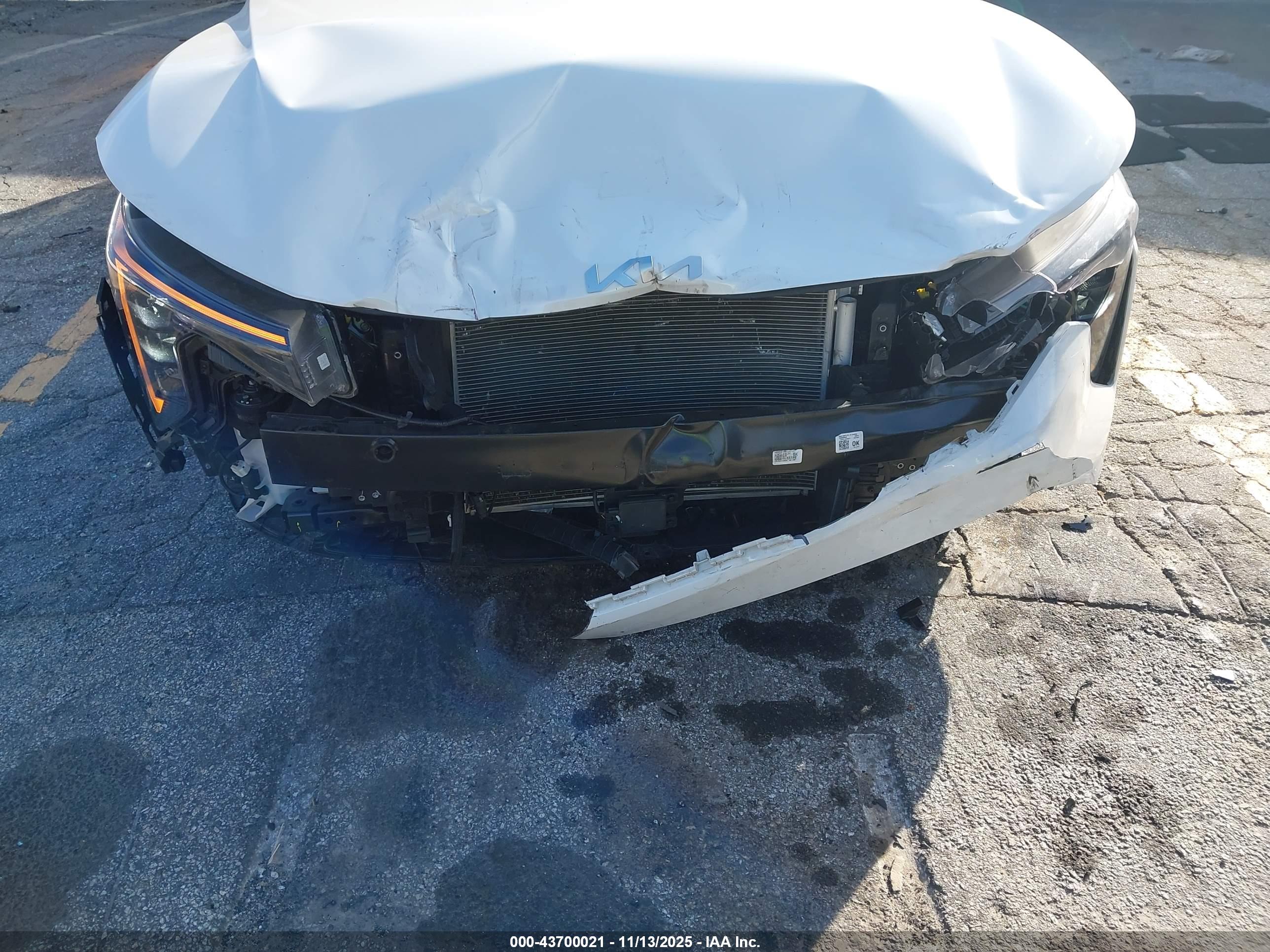 KIA K4 image 6