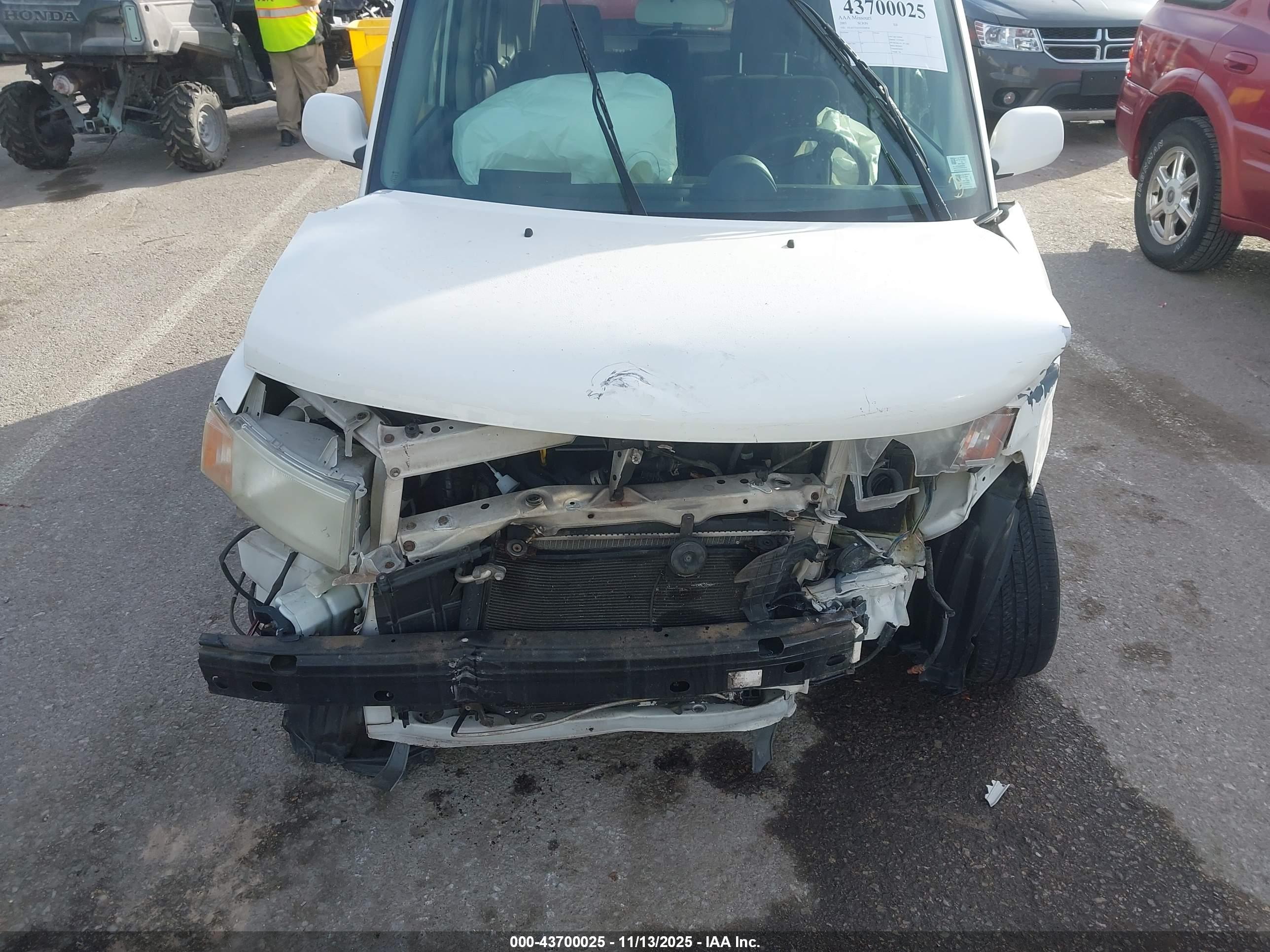 SCION XB image 6