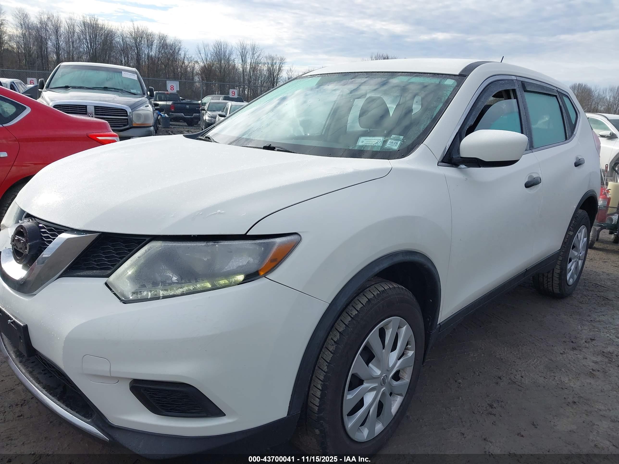 NISSAN ROGUE image 2