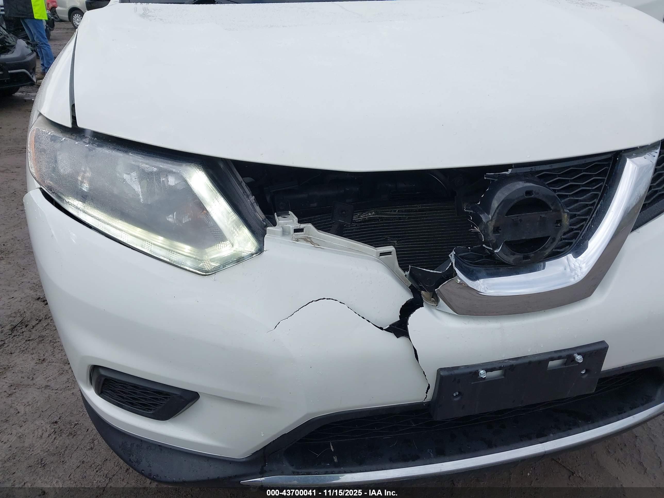 NISSAN ROGUE image 6