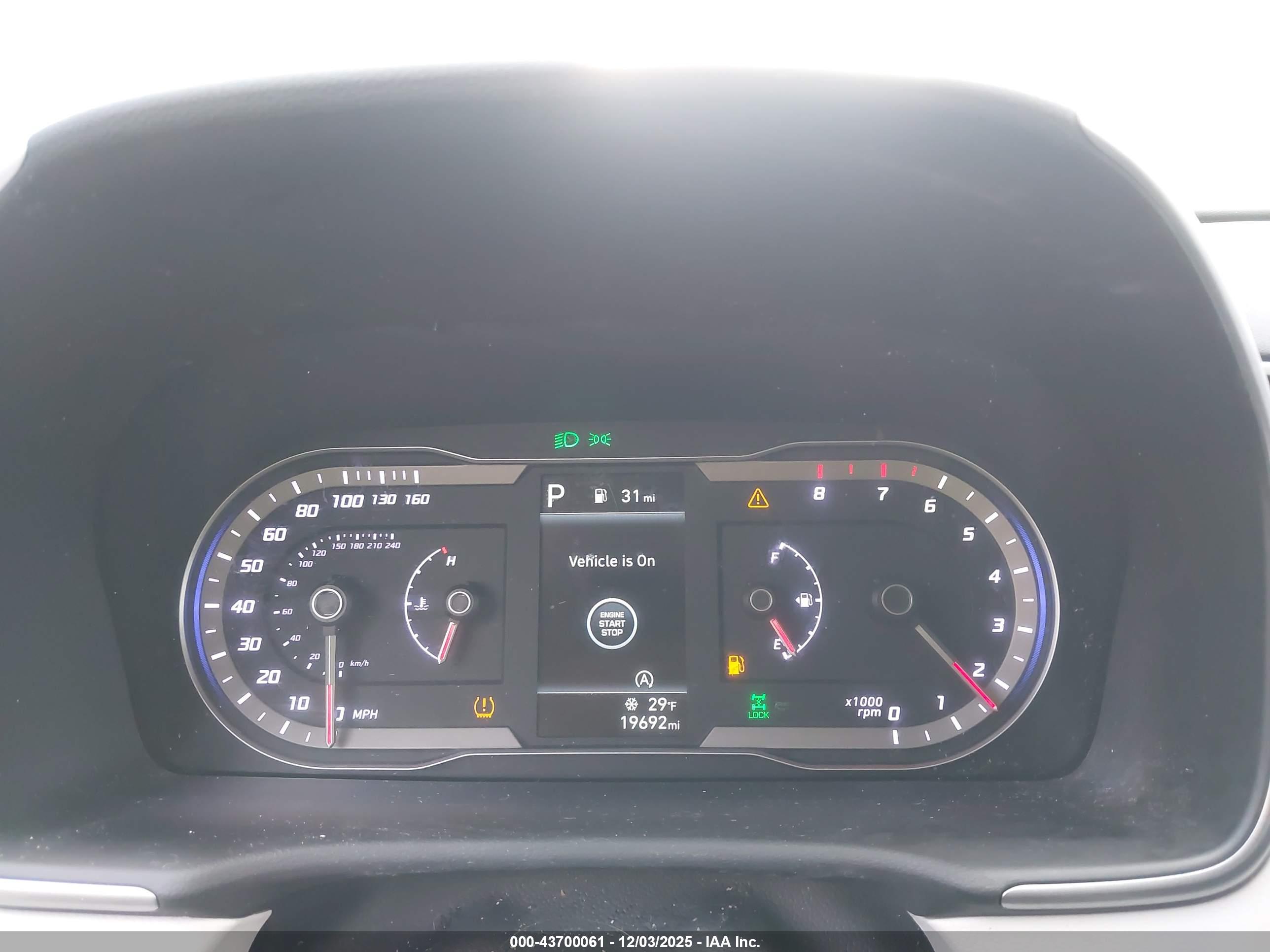 HYUNDAI TUCSON image 7