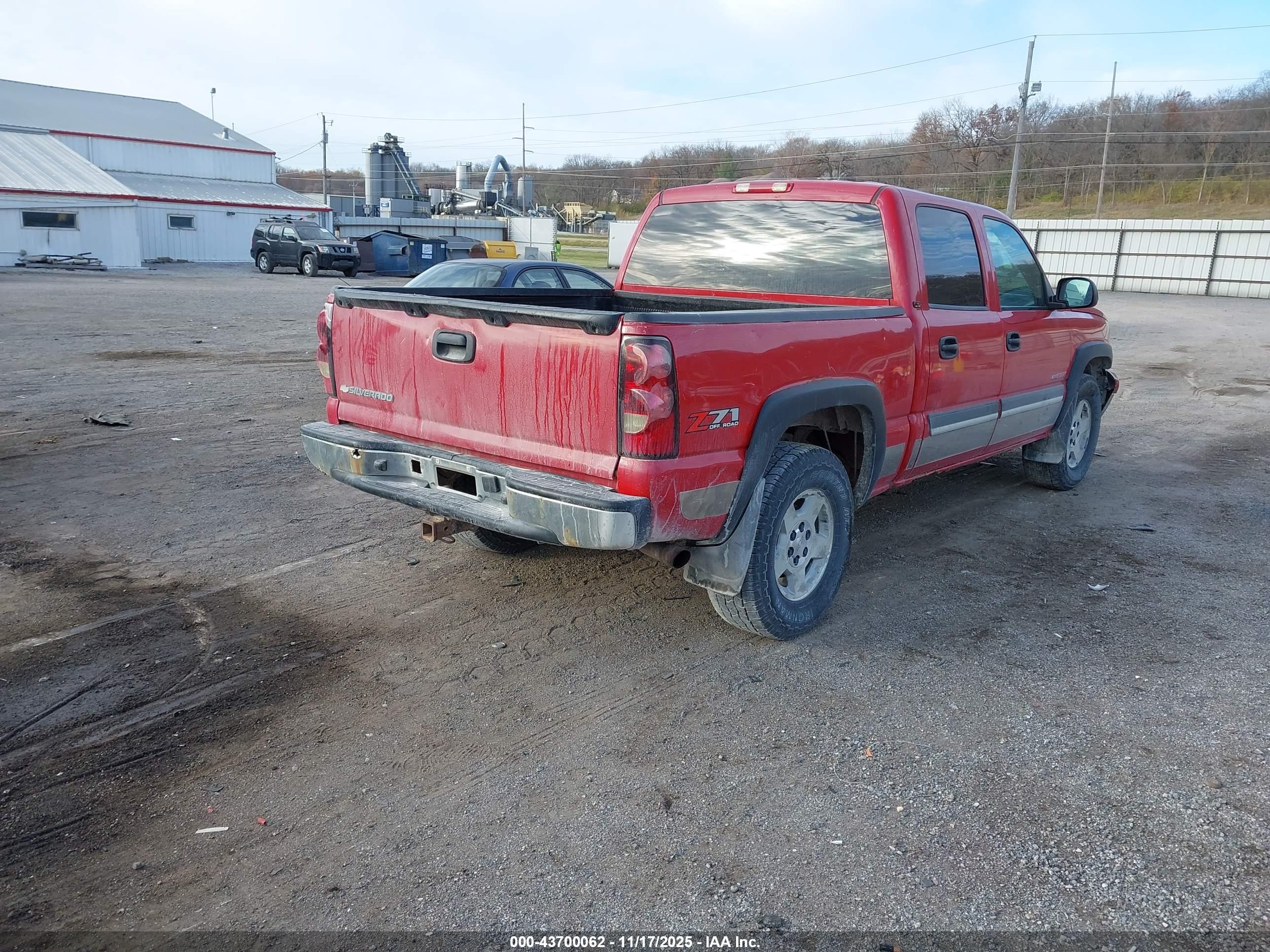 CHEVROLET SILVERADO image 4