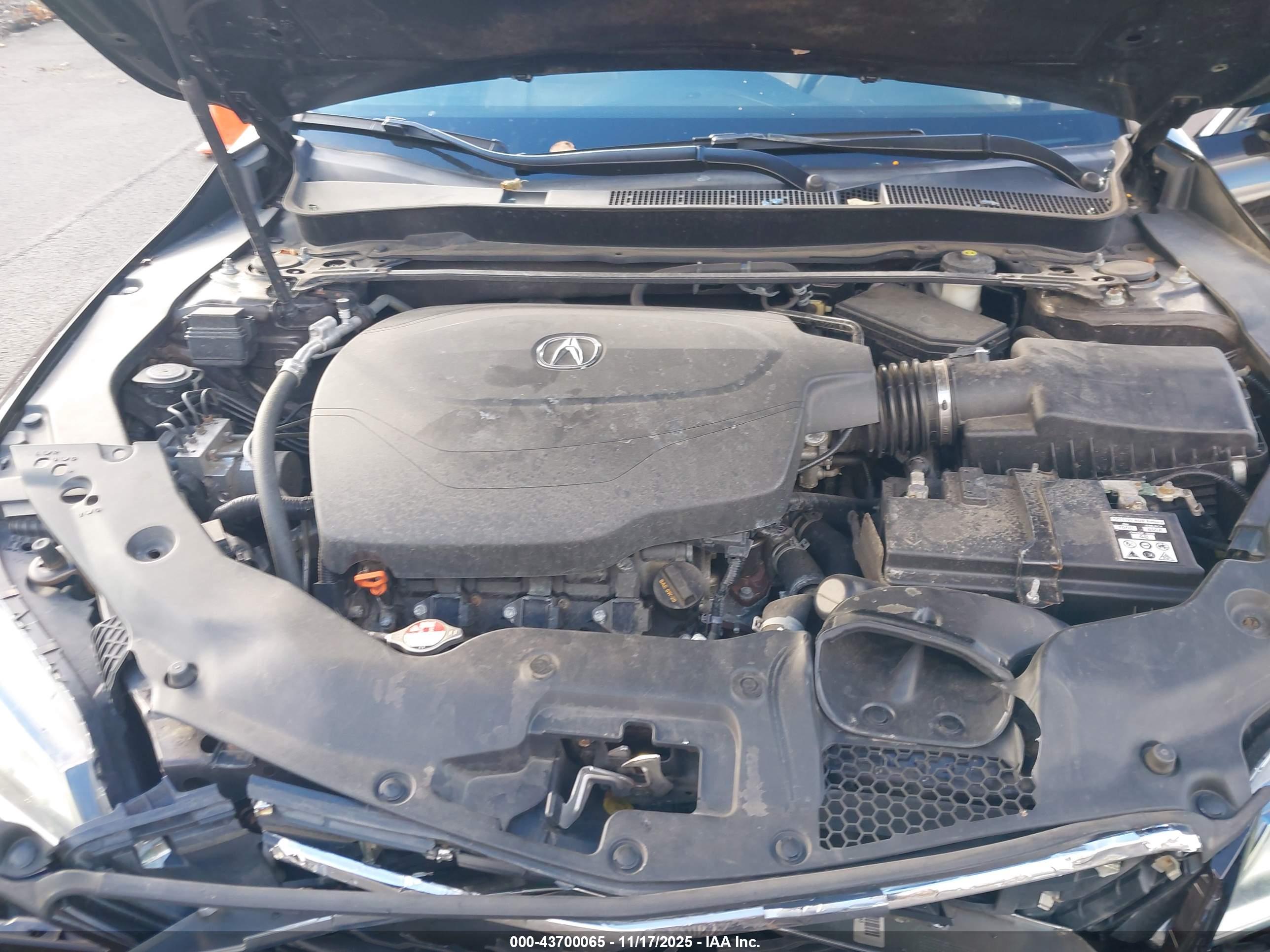 ACURA TLX image 10