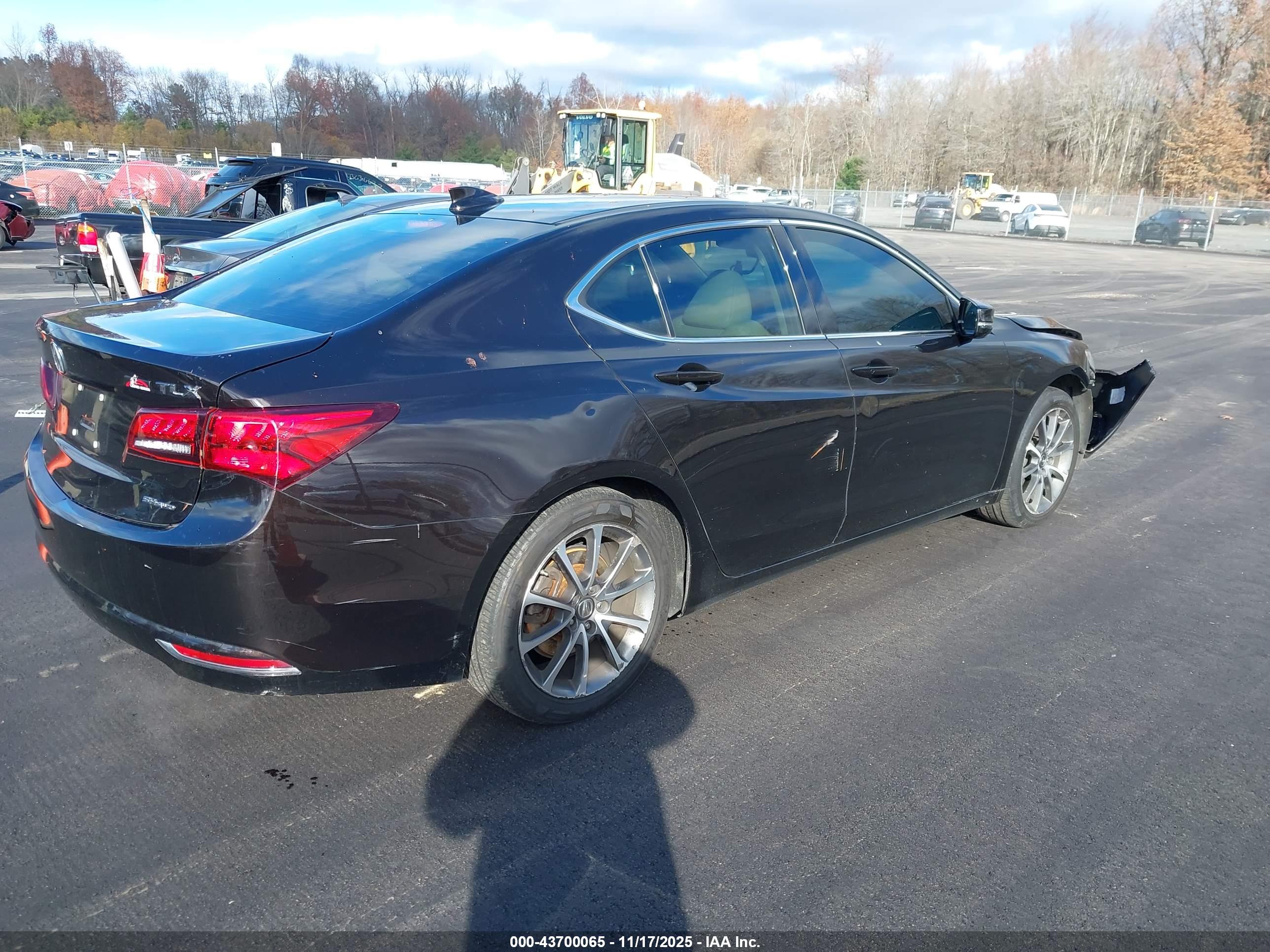 ACURA TLX image 4