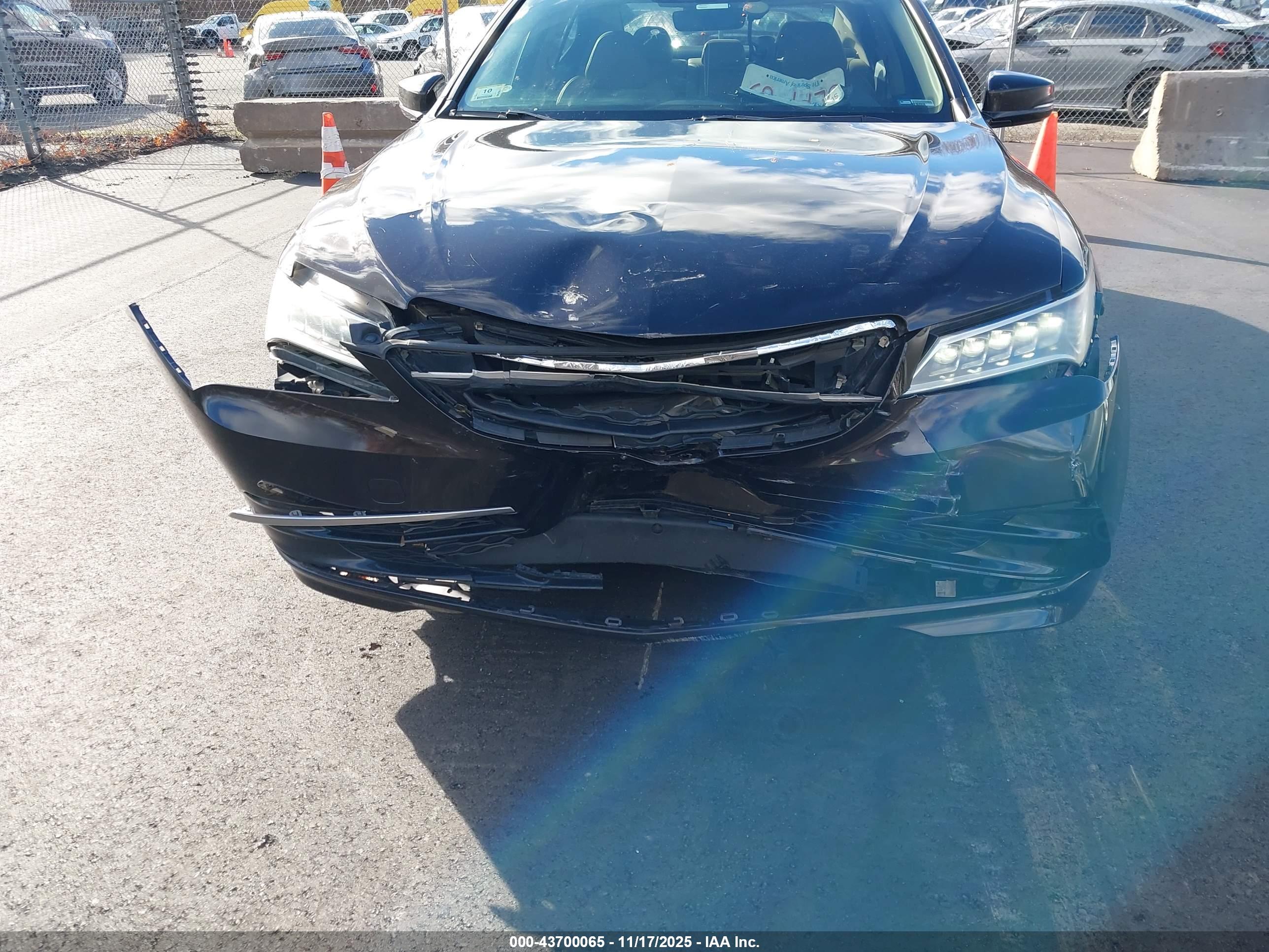 ACURA TLX image 6