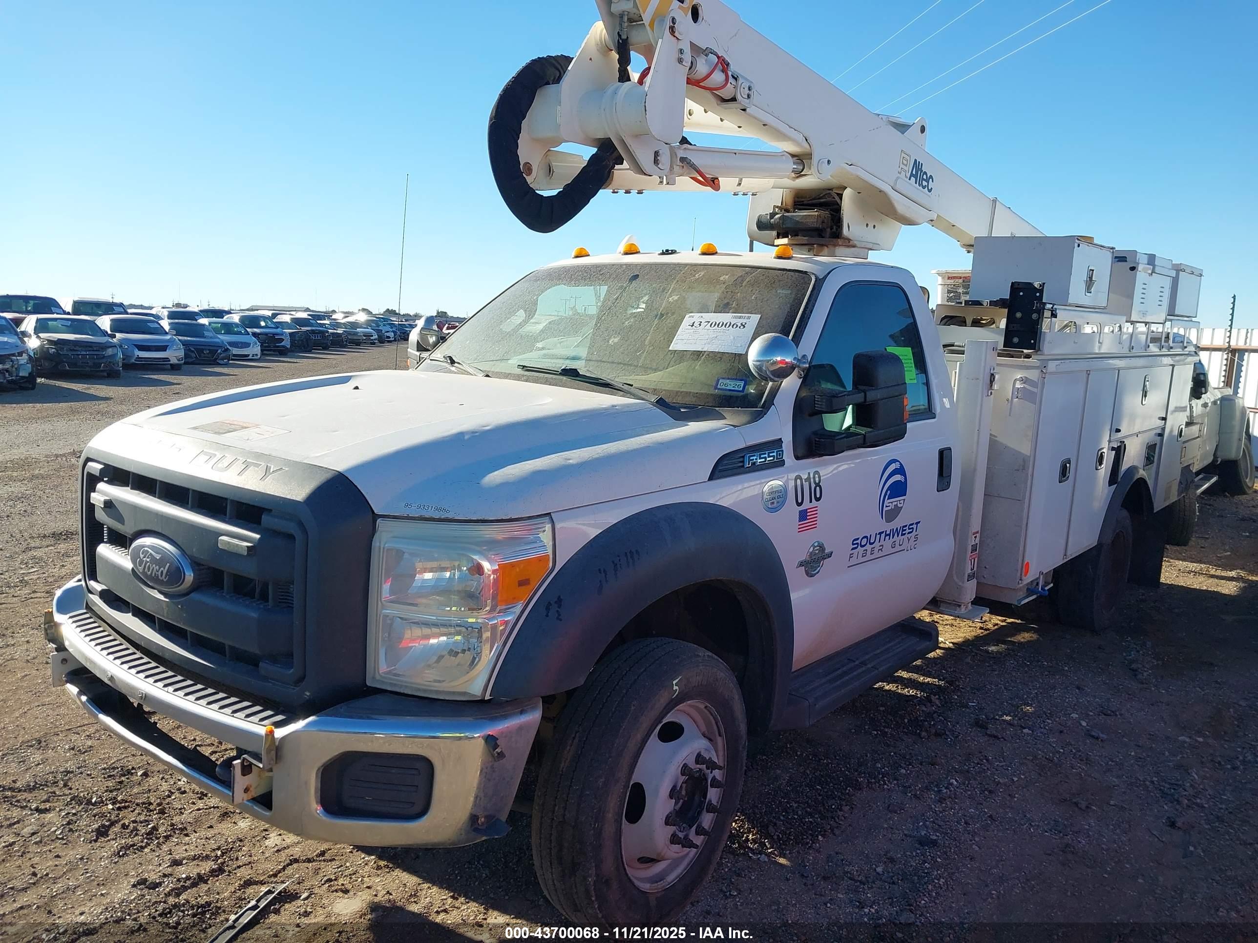 FORD F-550 image 2