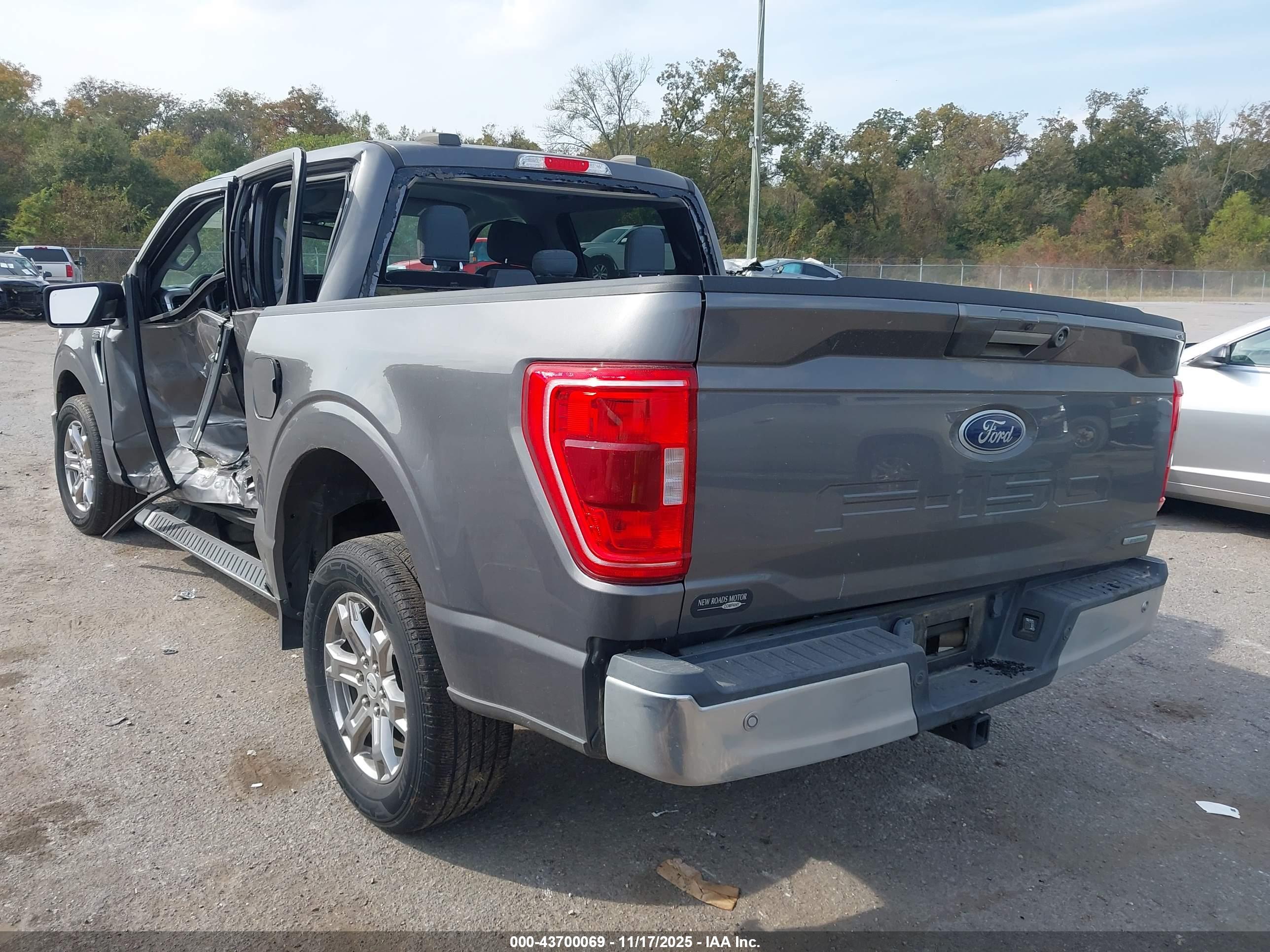 FORD F-150 image 3