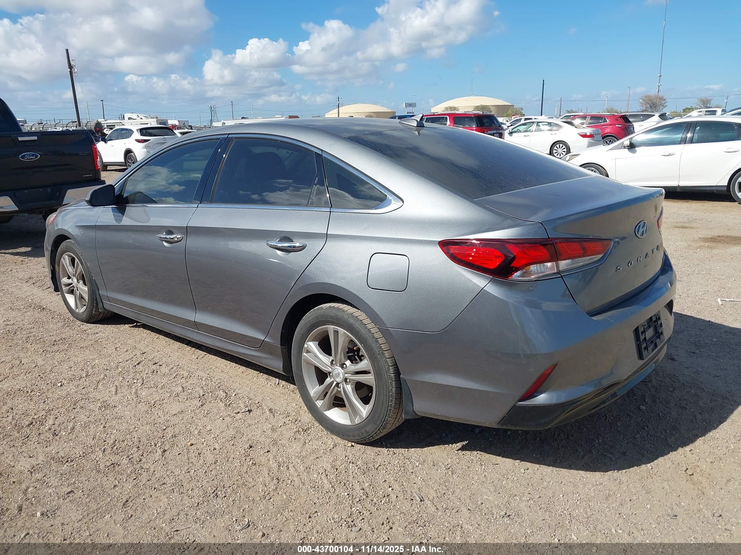 HYUNDAI SONATA image 3