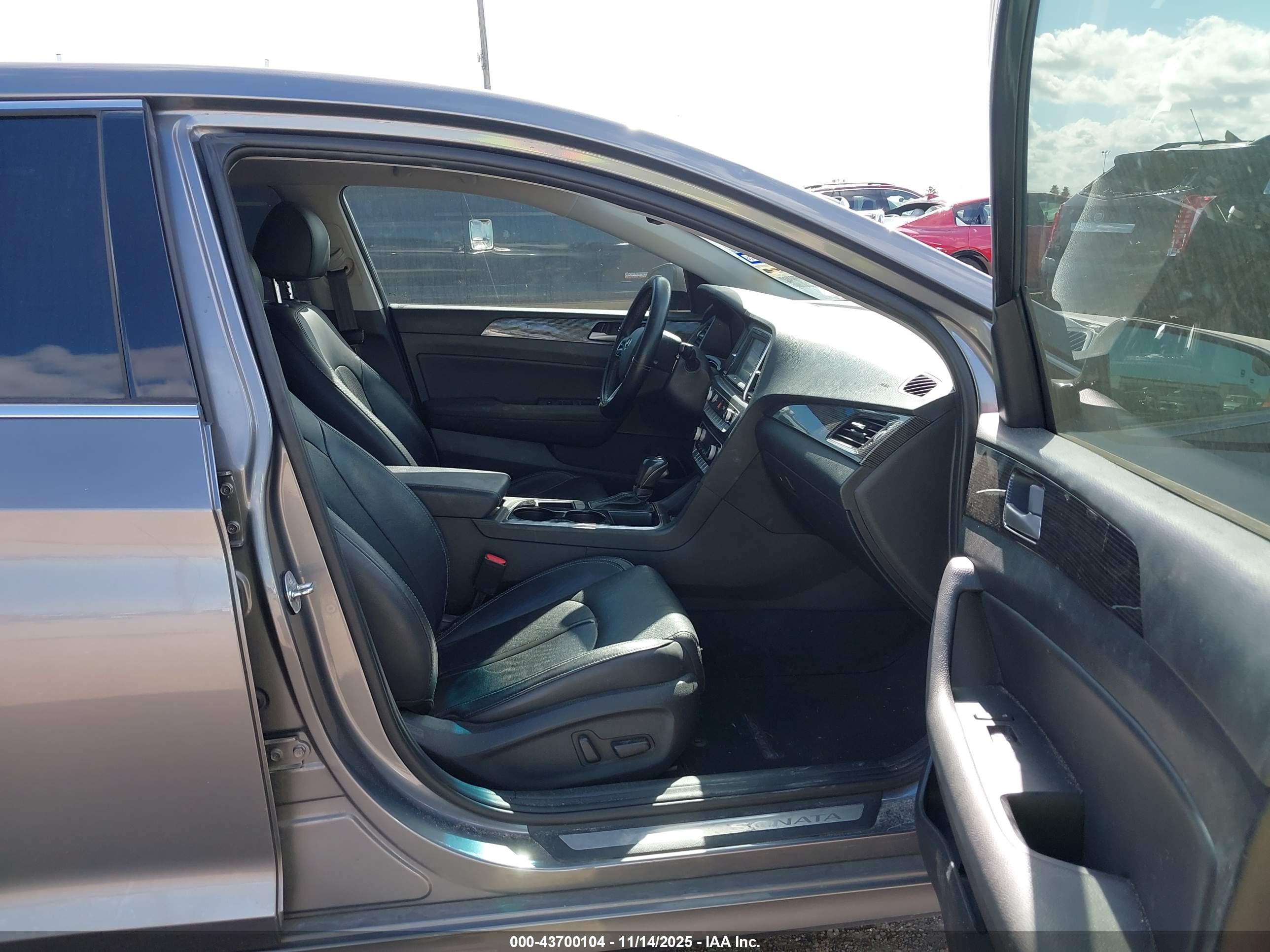 HYUNDAI SONATA image 5