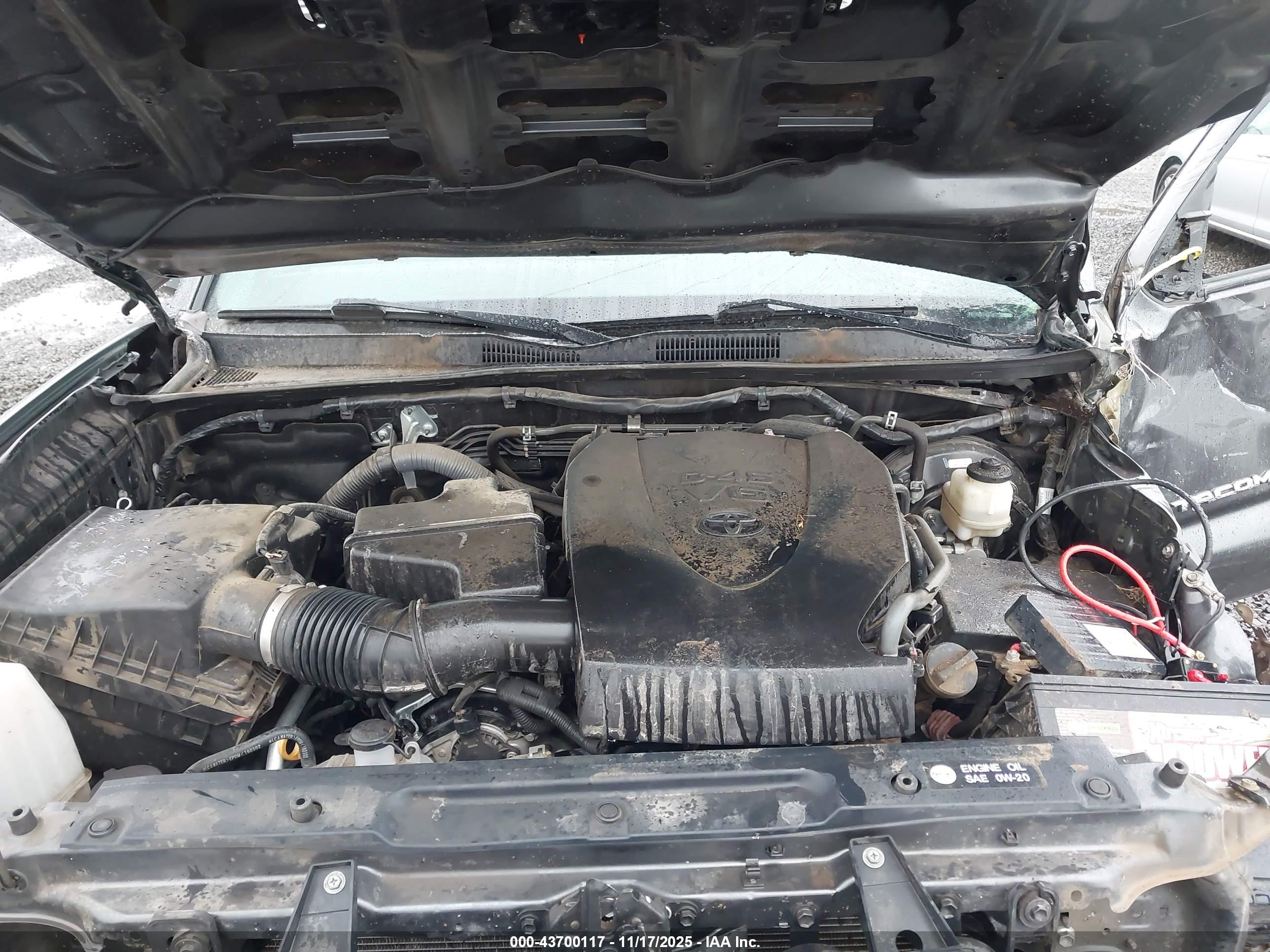 TOYOTA TACOMA image 10