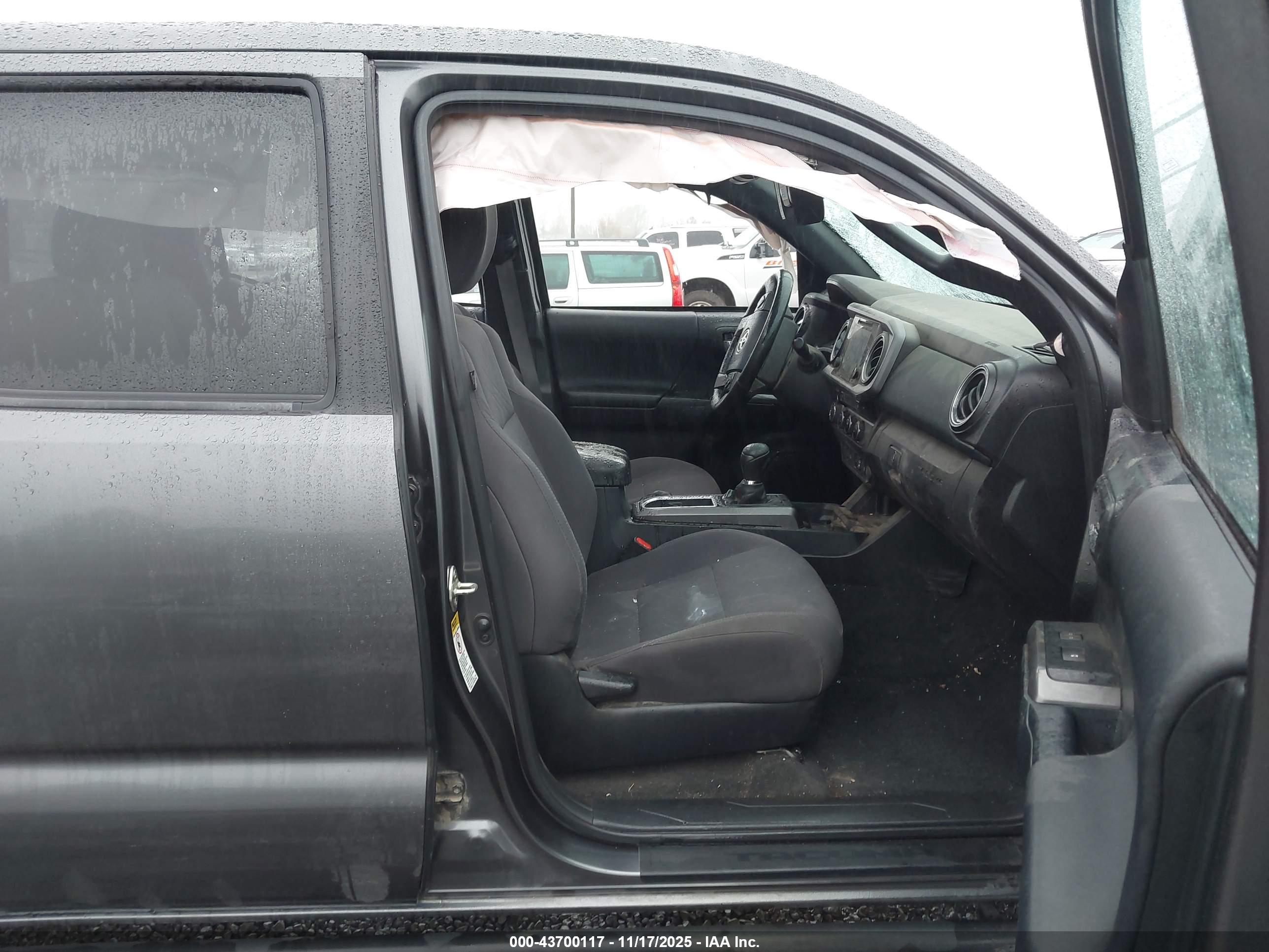 TOYOTA TACOMA image 5