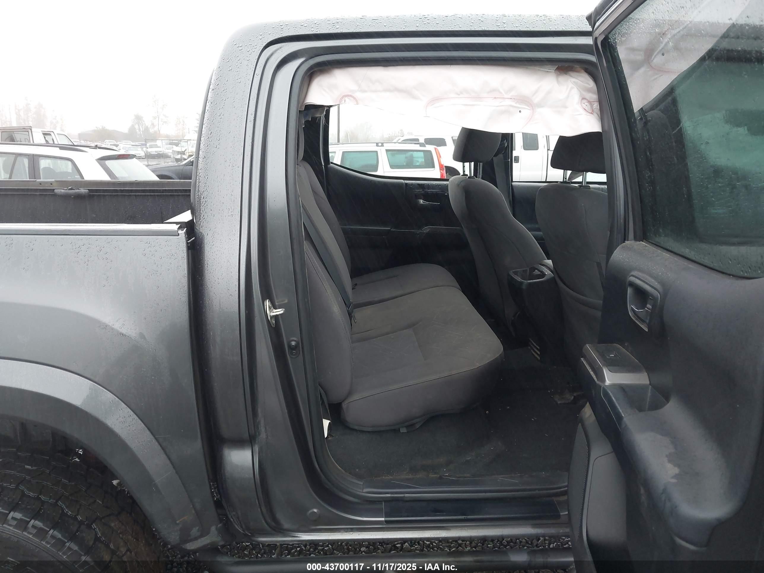 TOYOTA TACOMA image 8