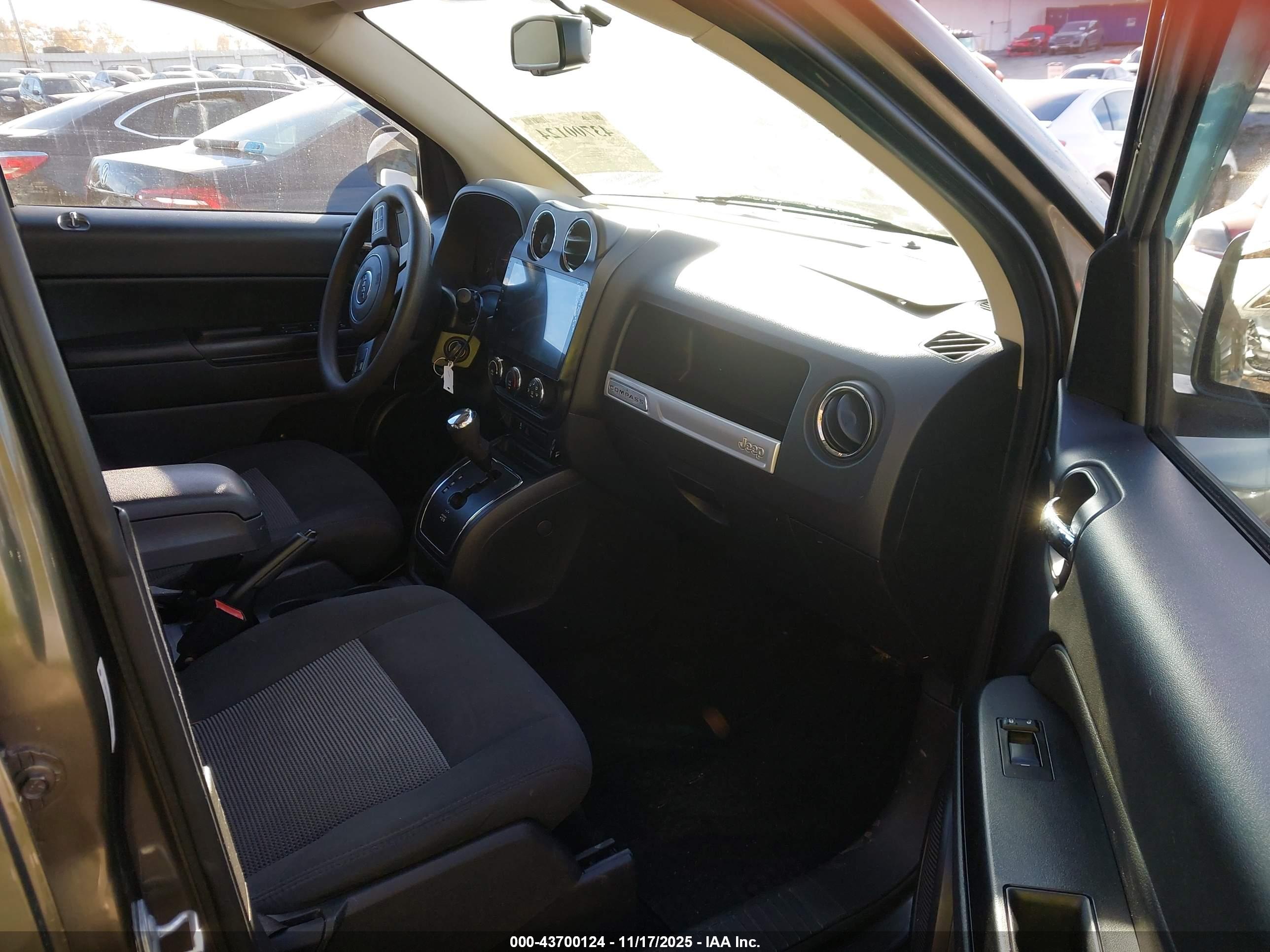 JEEP COMPASS image 5