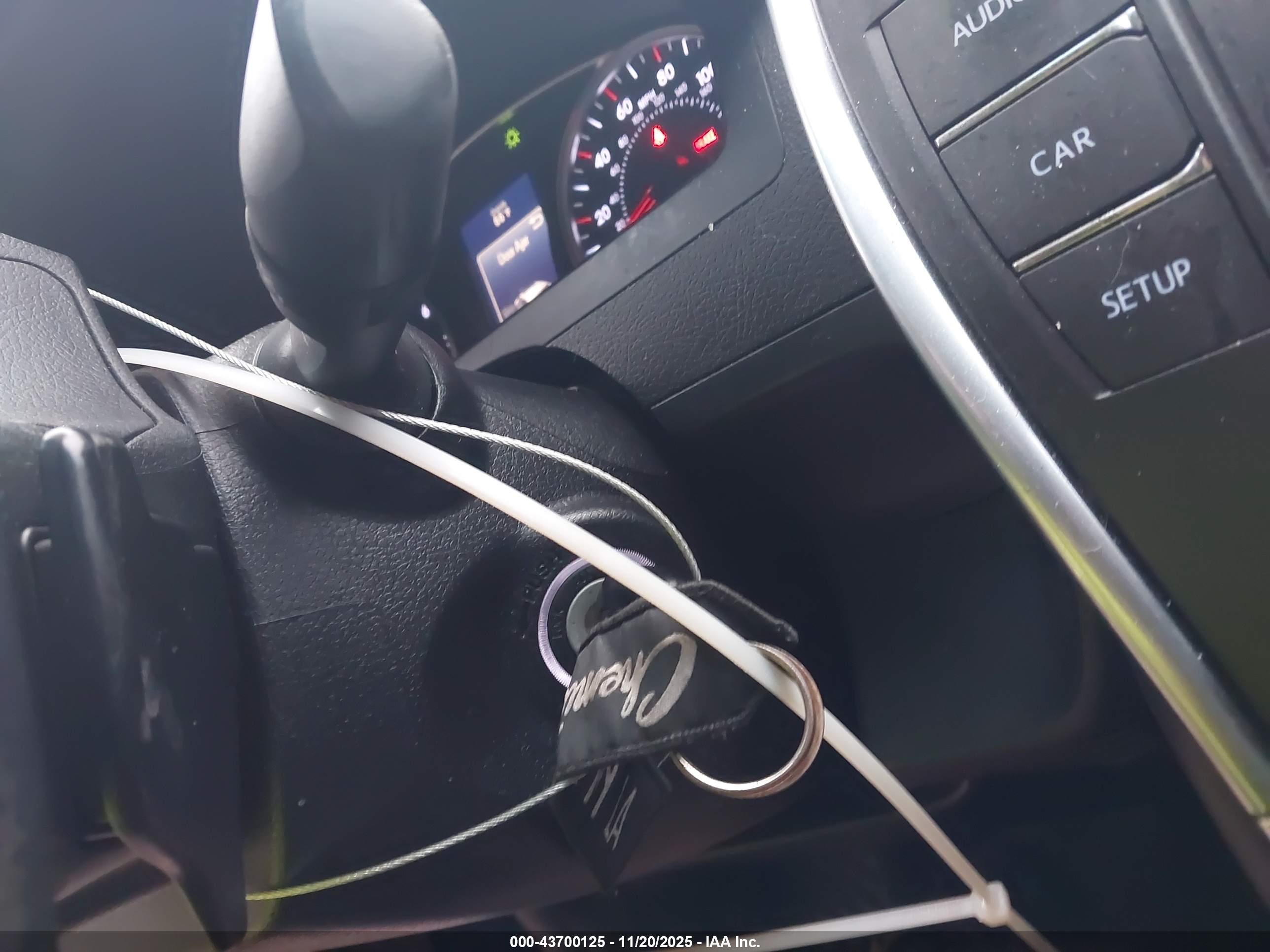 TOYOTA CAMRY image 11