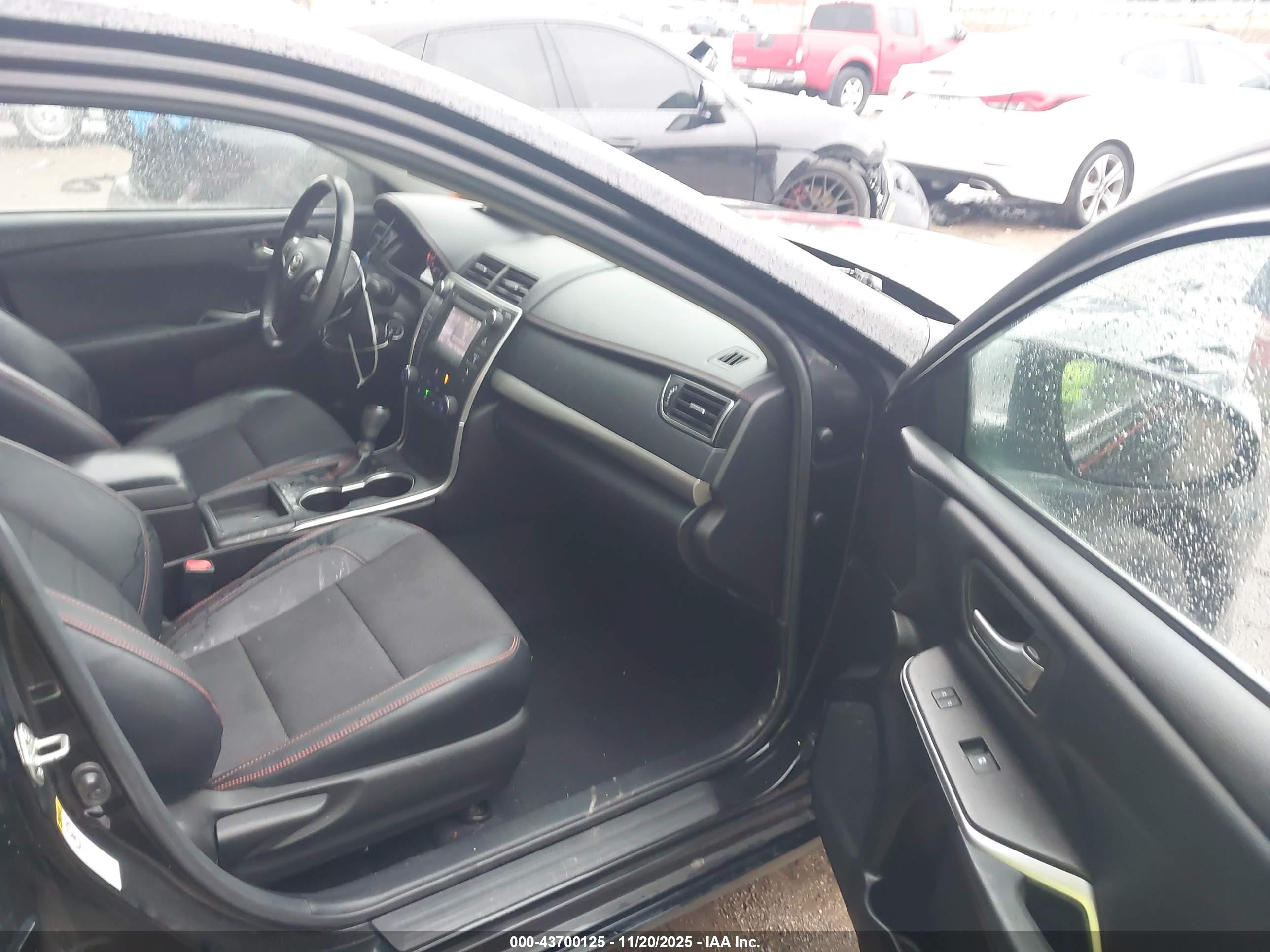 TOYOTA CAMRY image 5