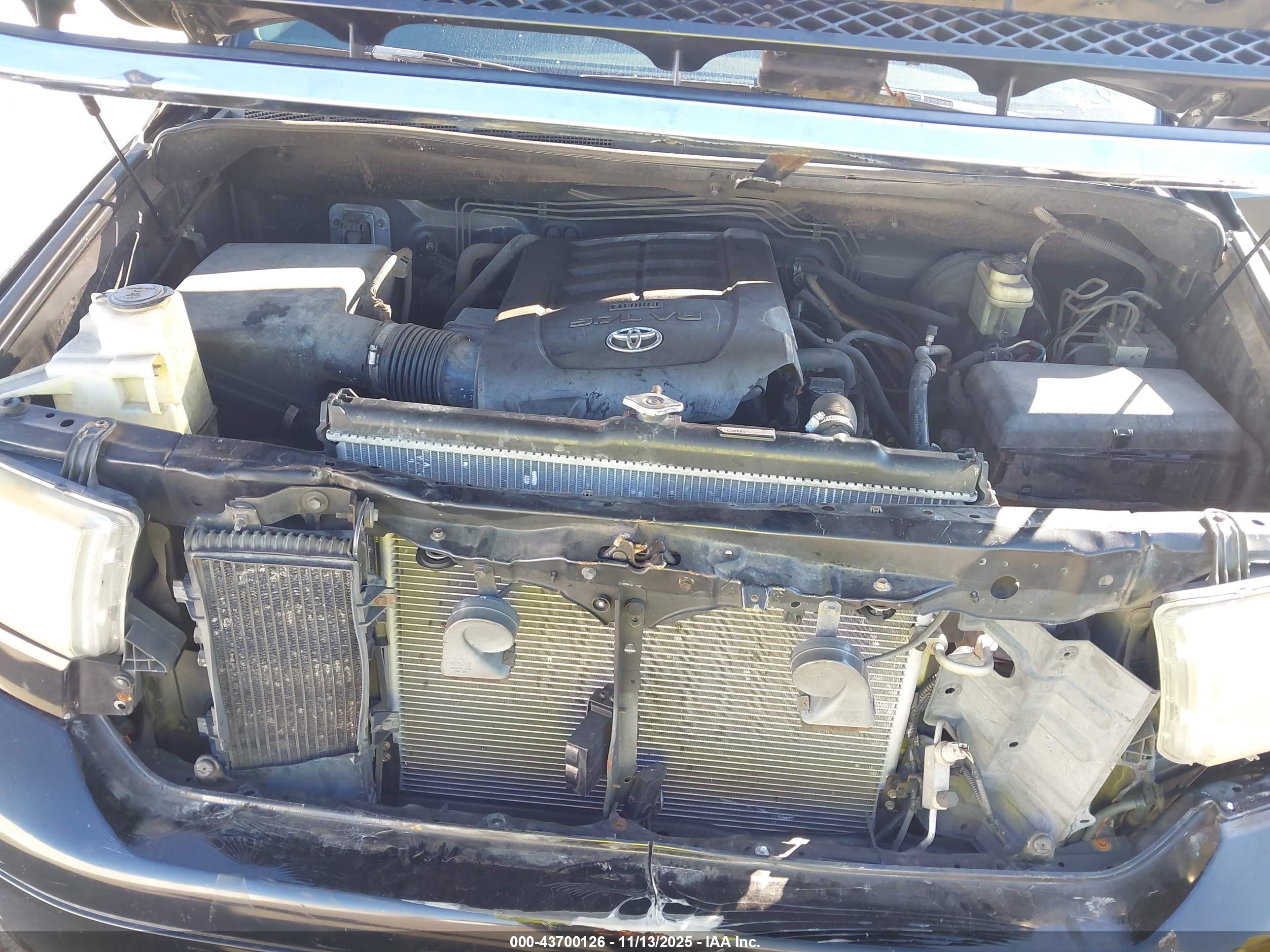 TOYOTA TUNDRA image 10