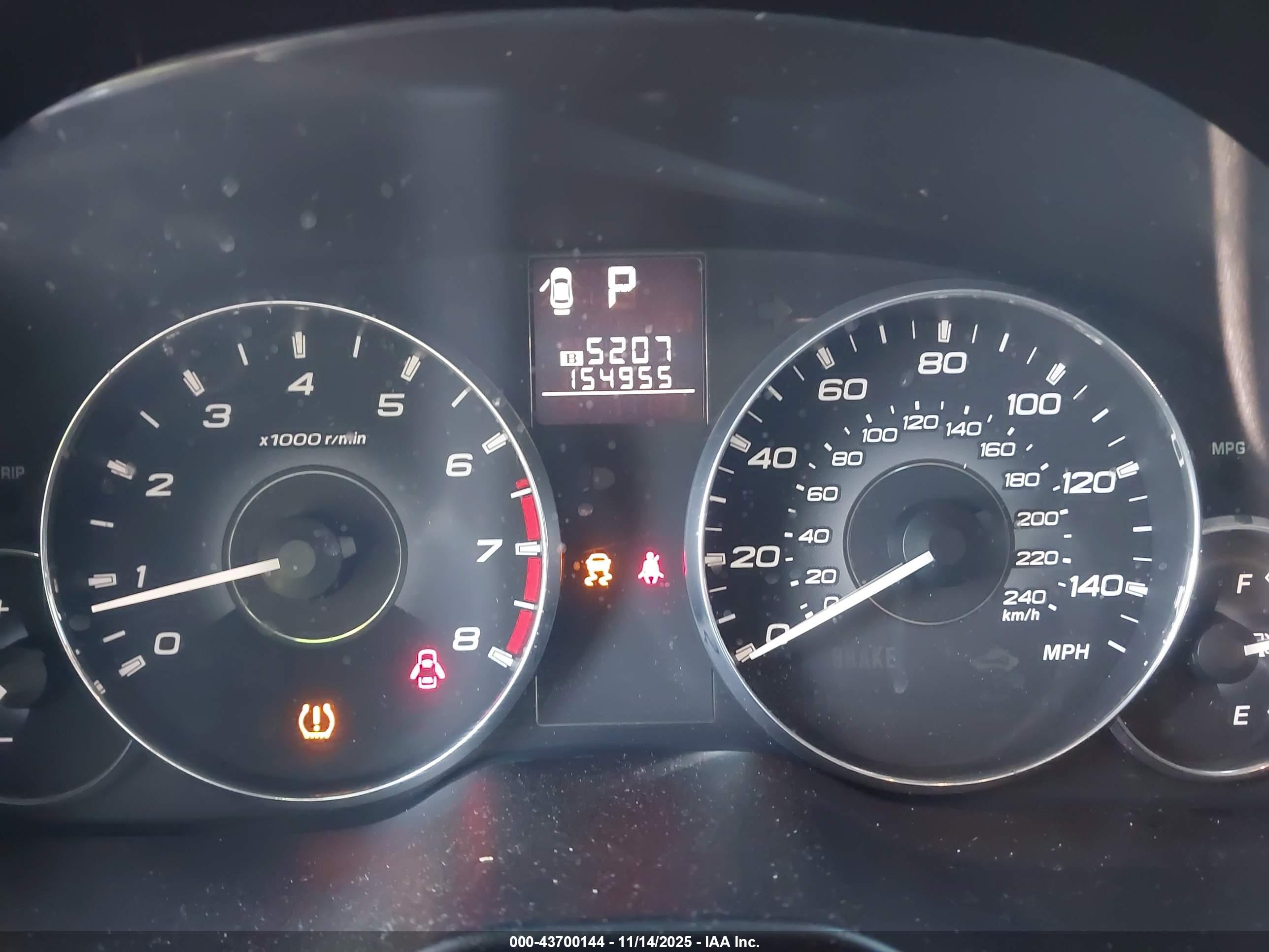 SUBARU OUTBACK image 7