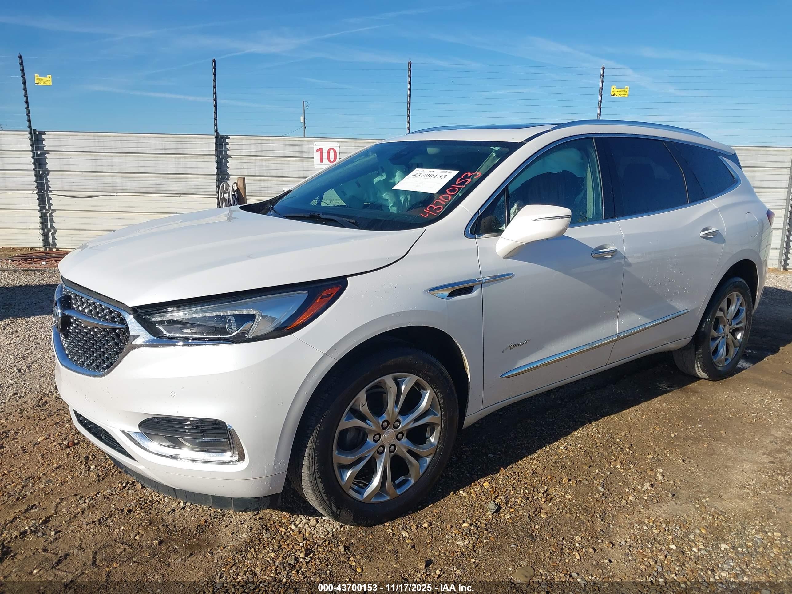 BUICK ENCLAVE image 2