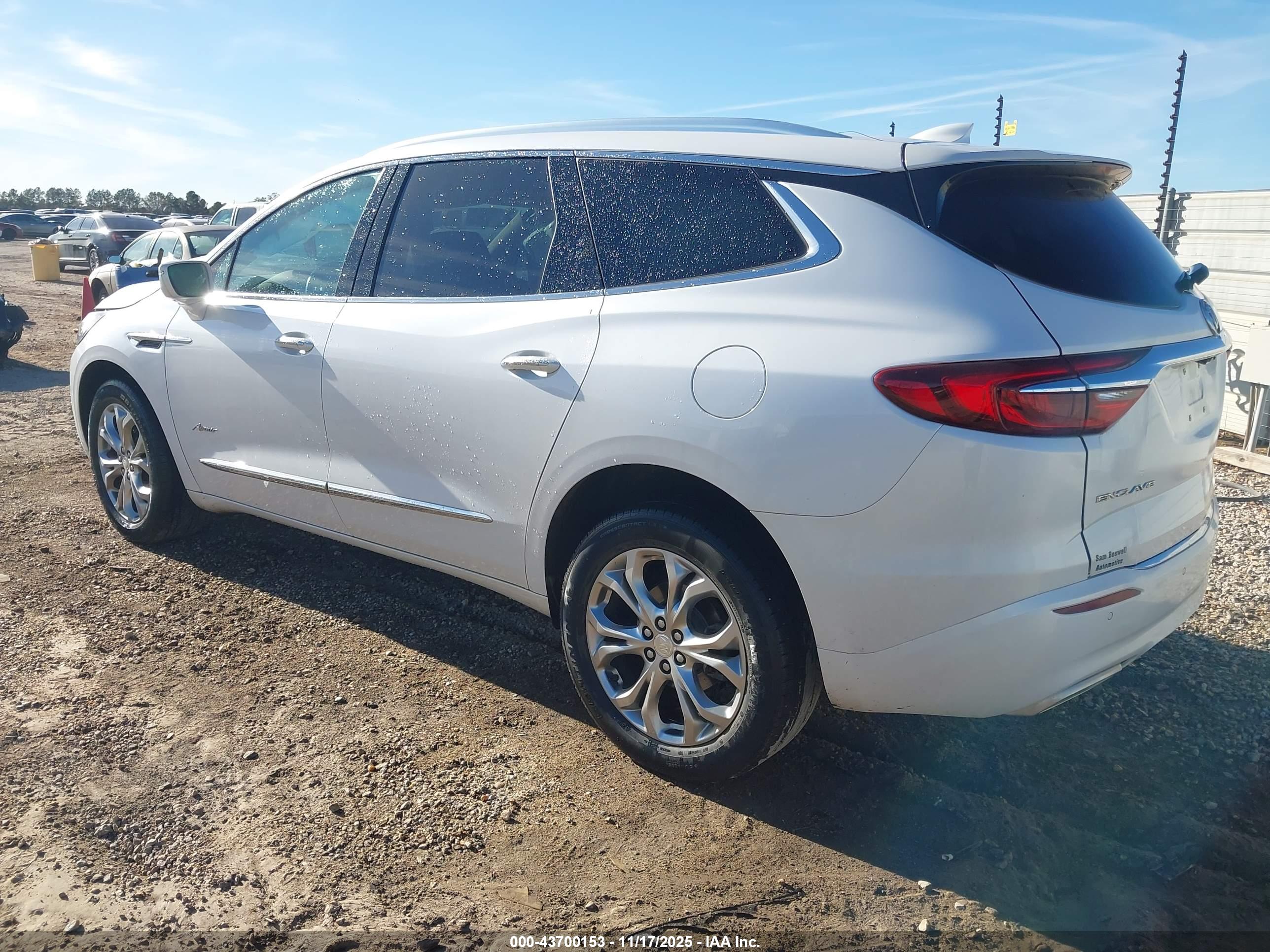 BUICK ENCLAVE image 3