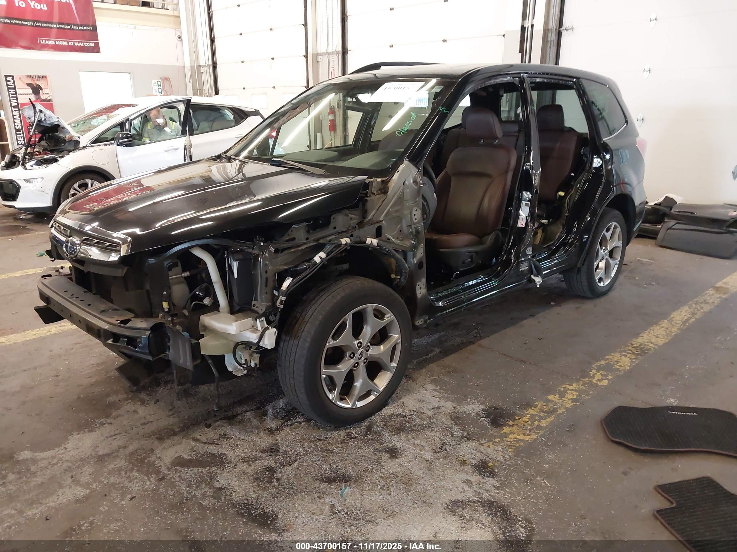 SUBARU FORESTER image 2
