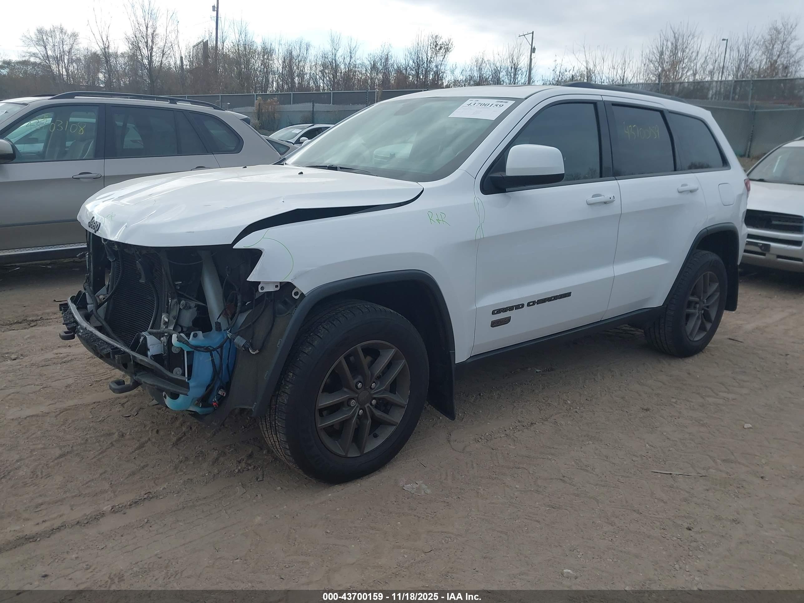 JEEP GRAND image 2