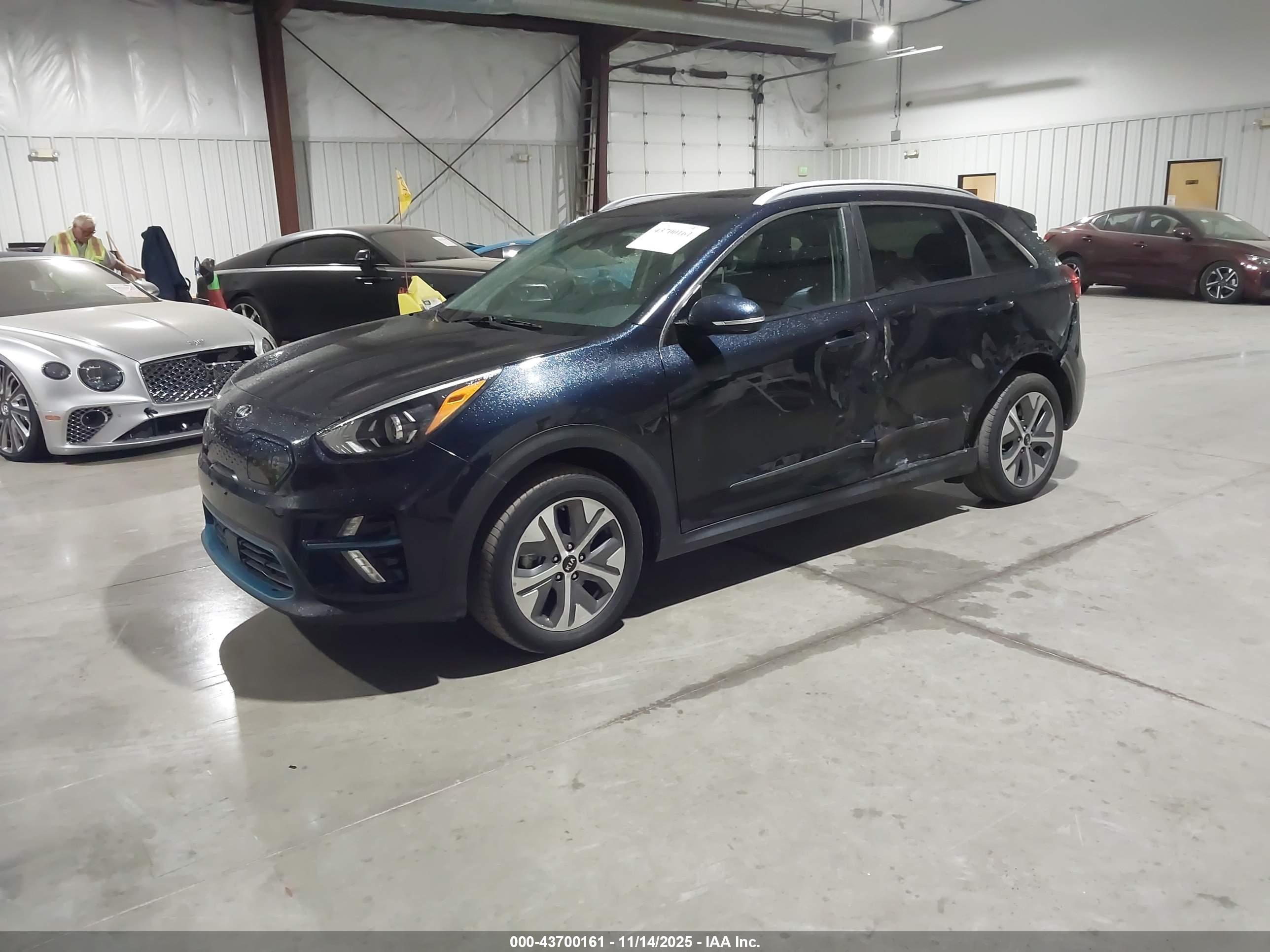KIA NIRO image 2