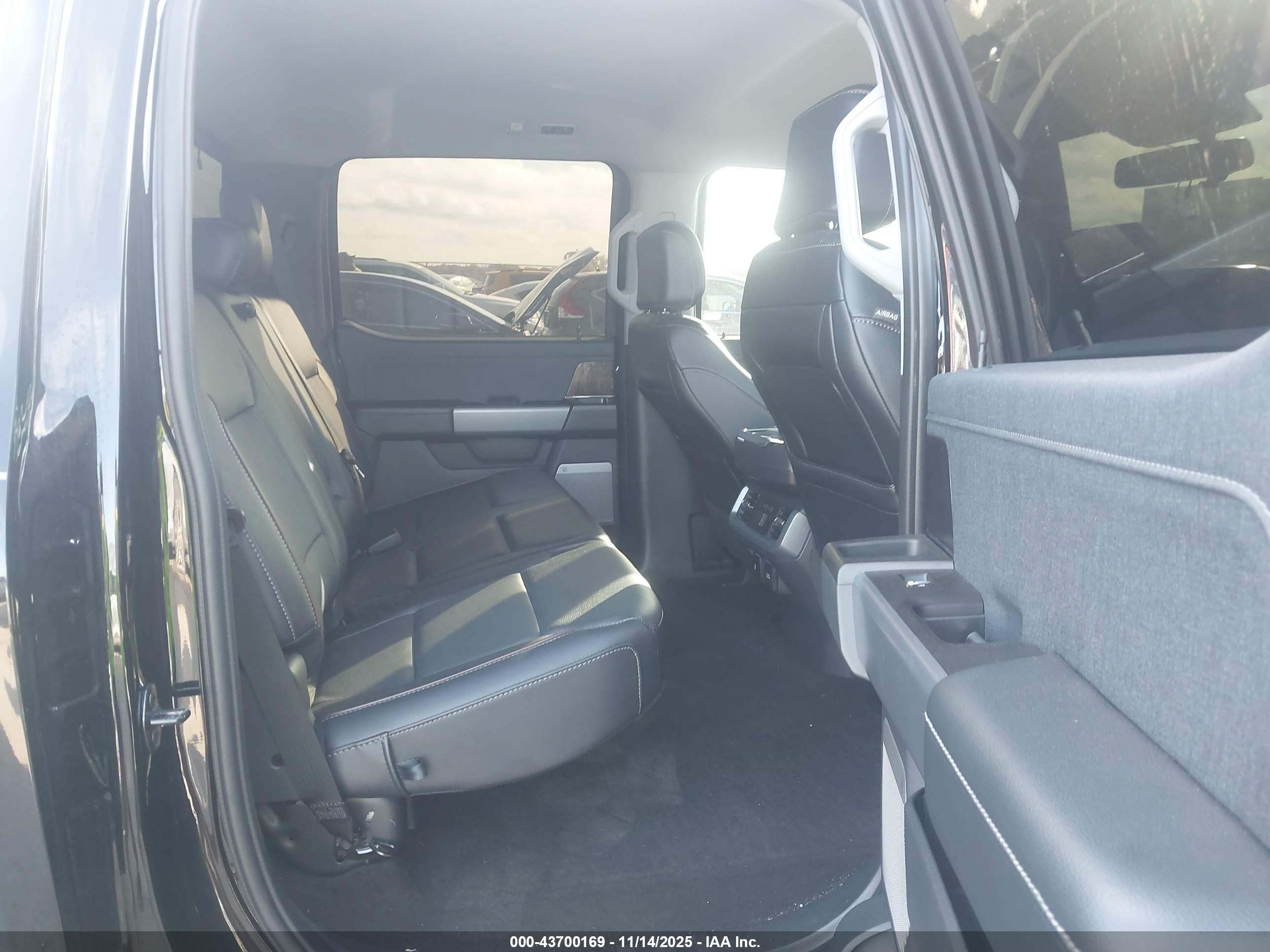 FORD F-150 image 8
