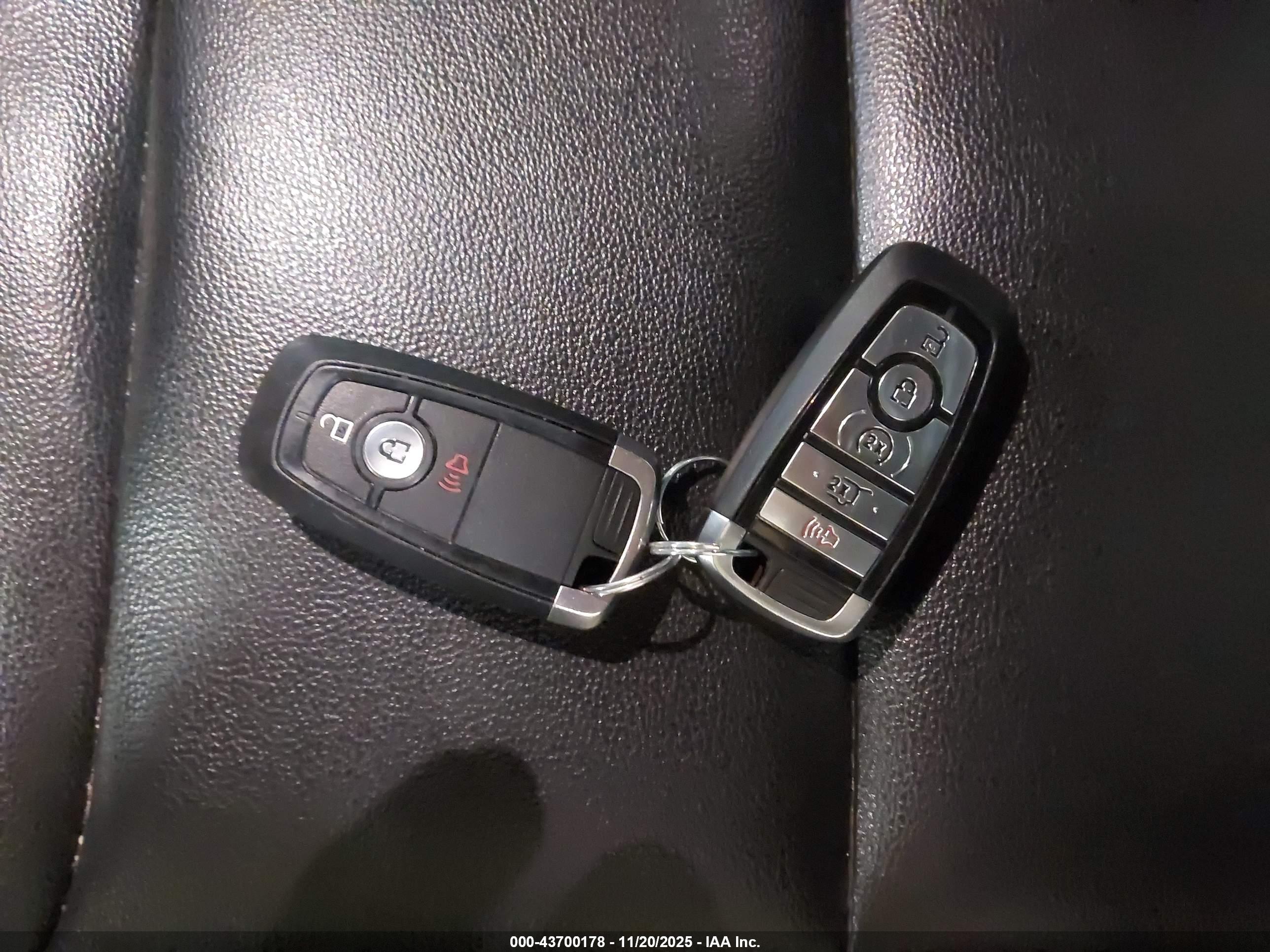 FORD EXPLORER image 11