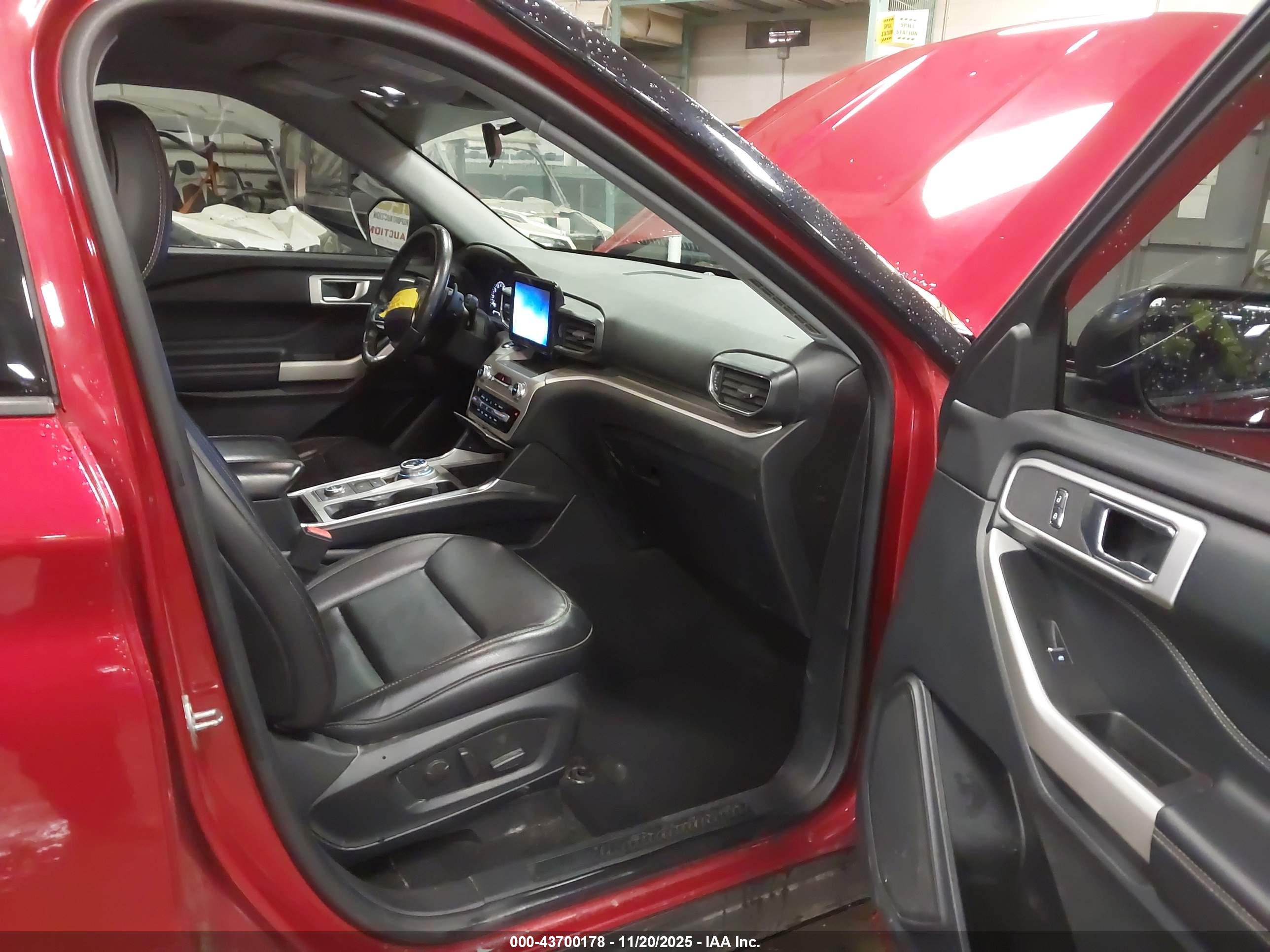FORD EXPLORER image 5