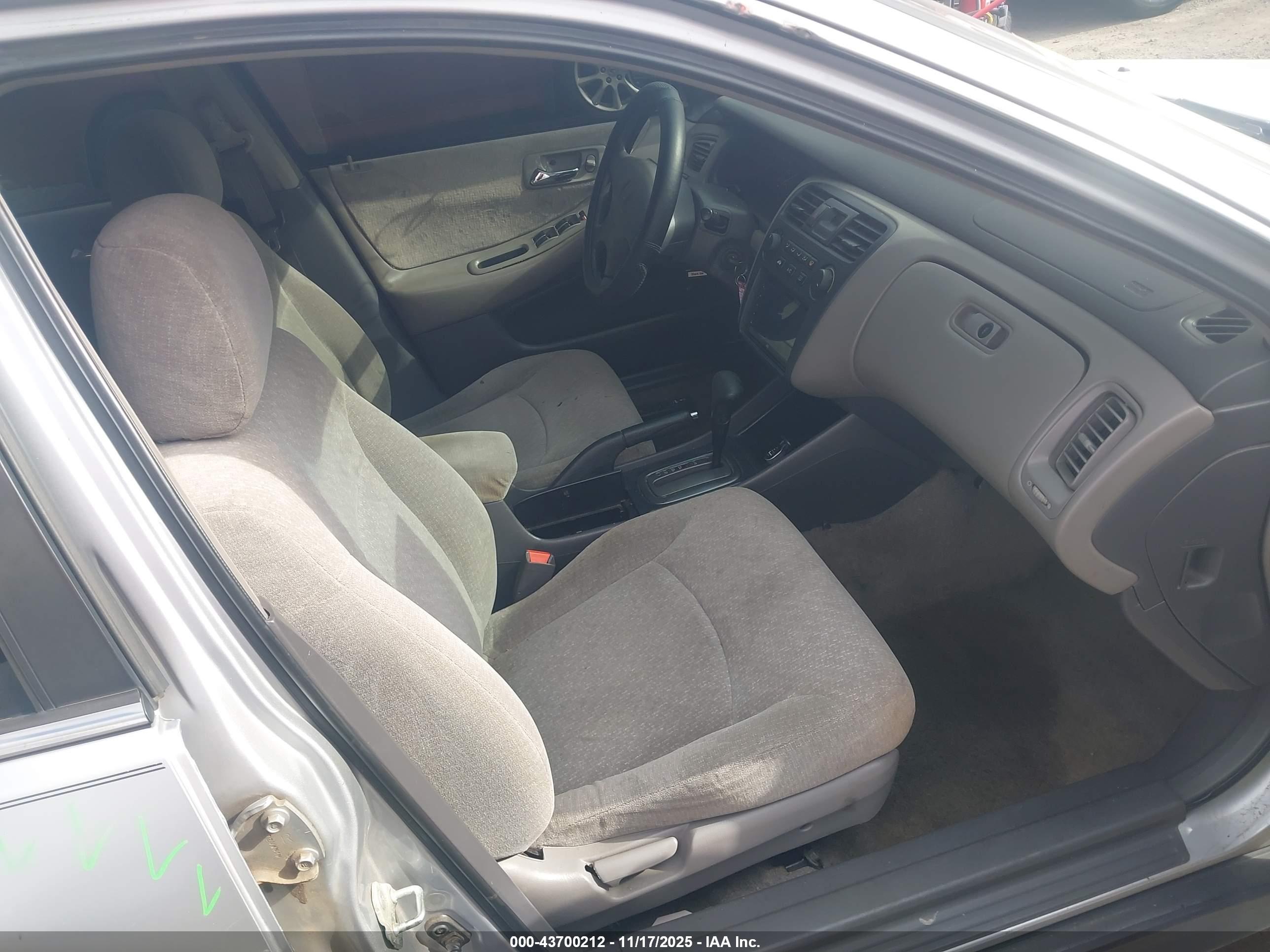 HONDA ACCORD image 5