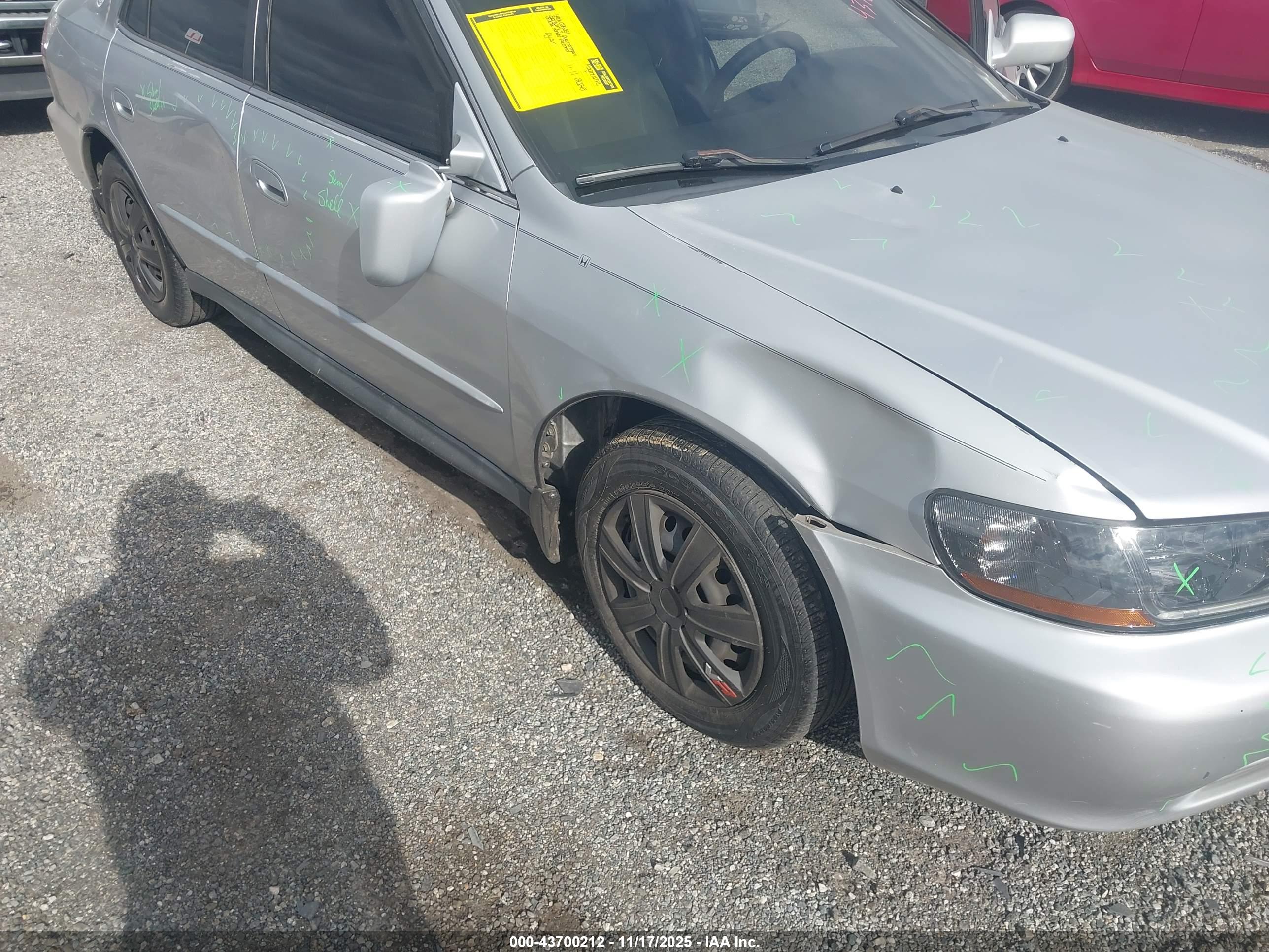 HONDA ACCORD image 6