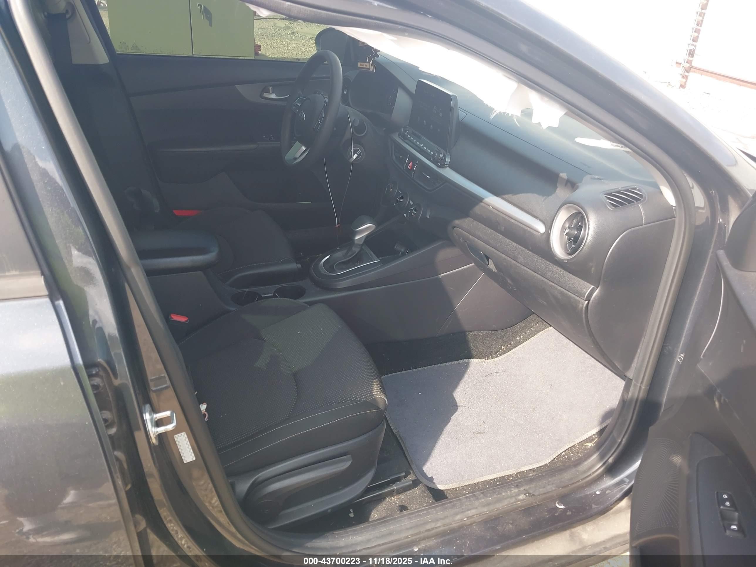 KIA FORTE image 5