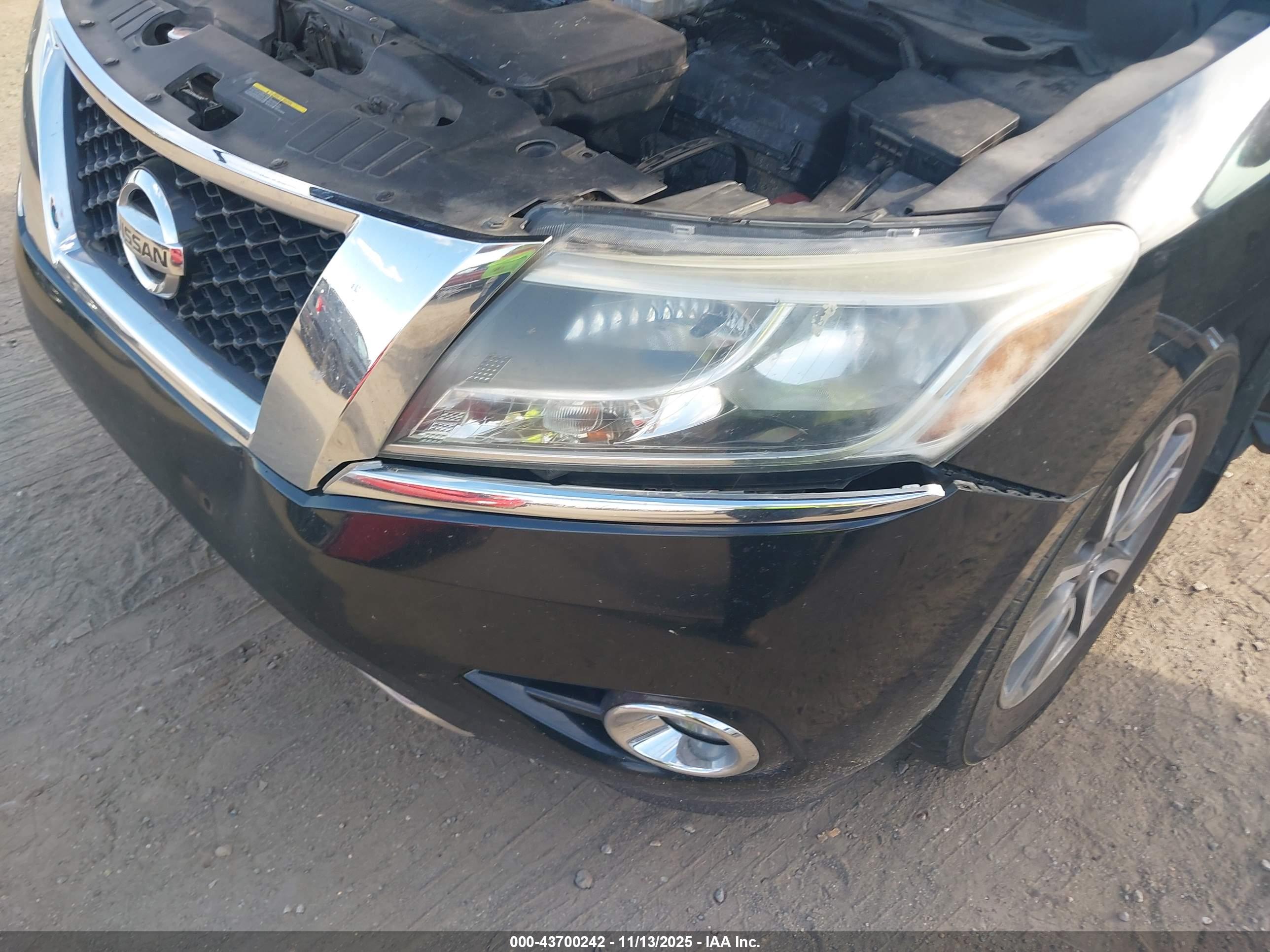 NISSAN PATHFINDER image 6