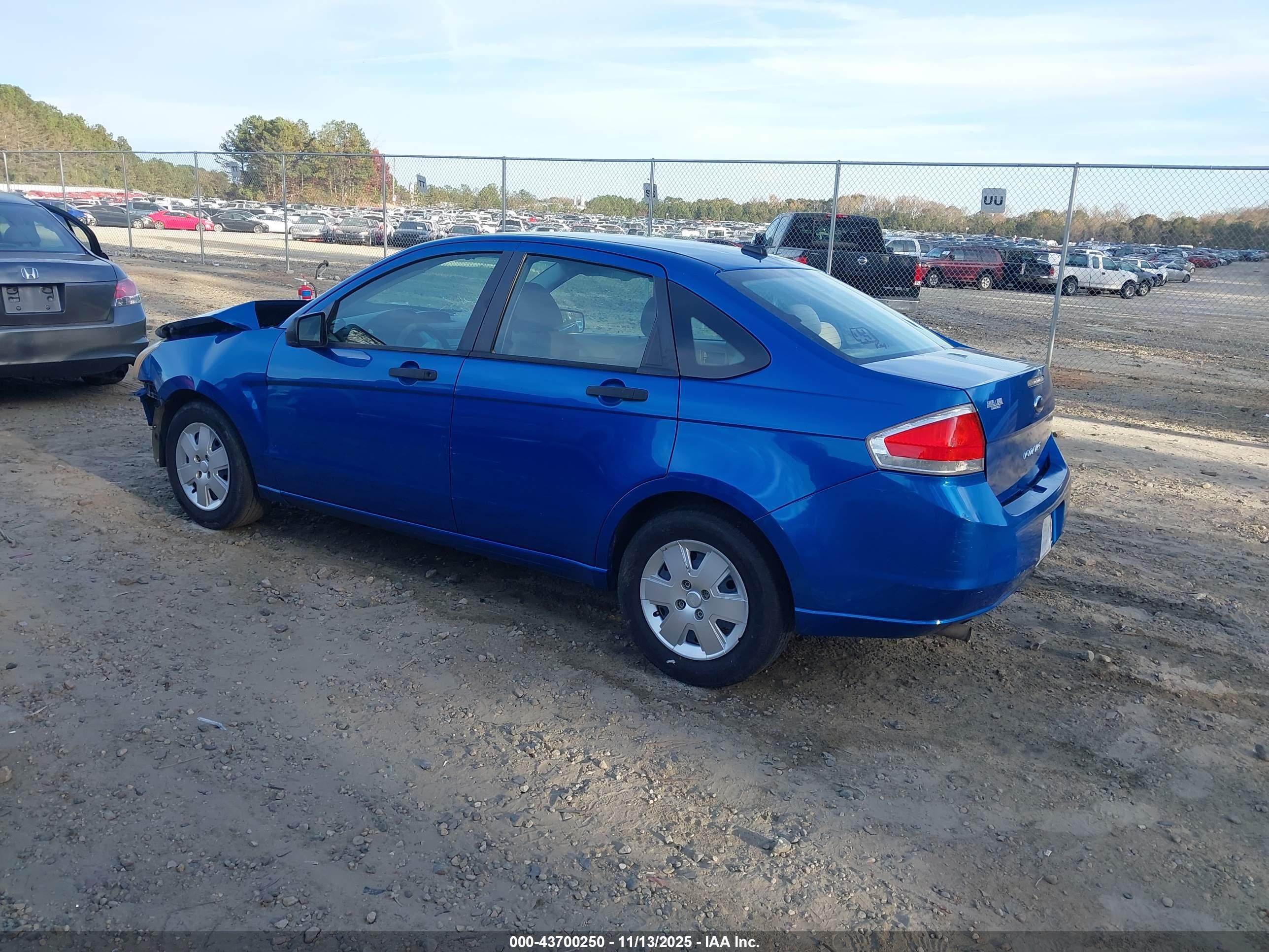 FORD FOCUS image 3