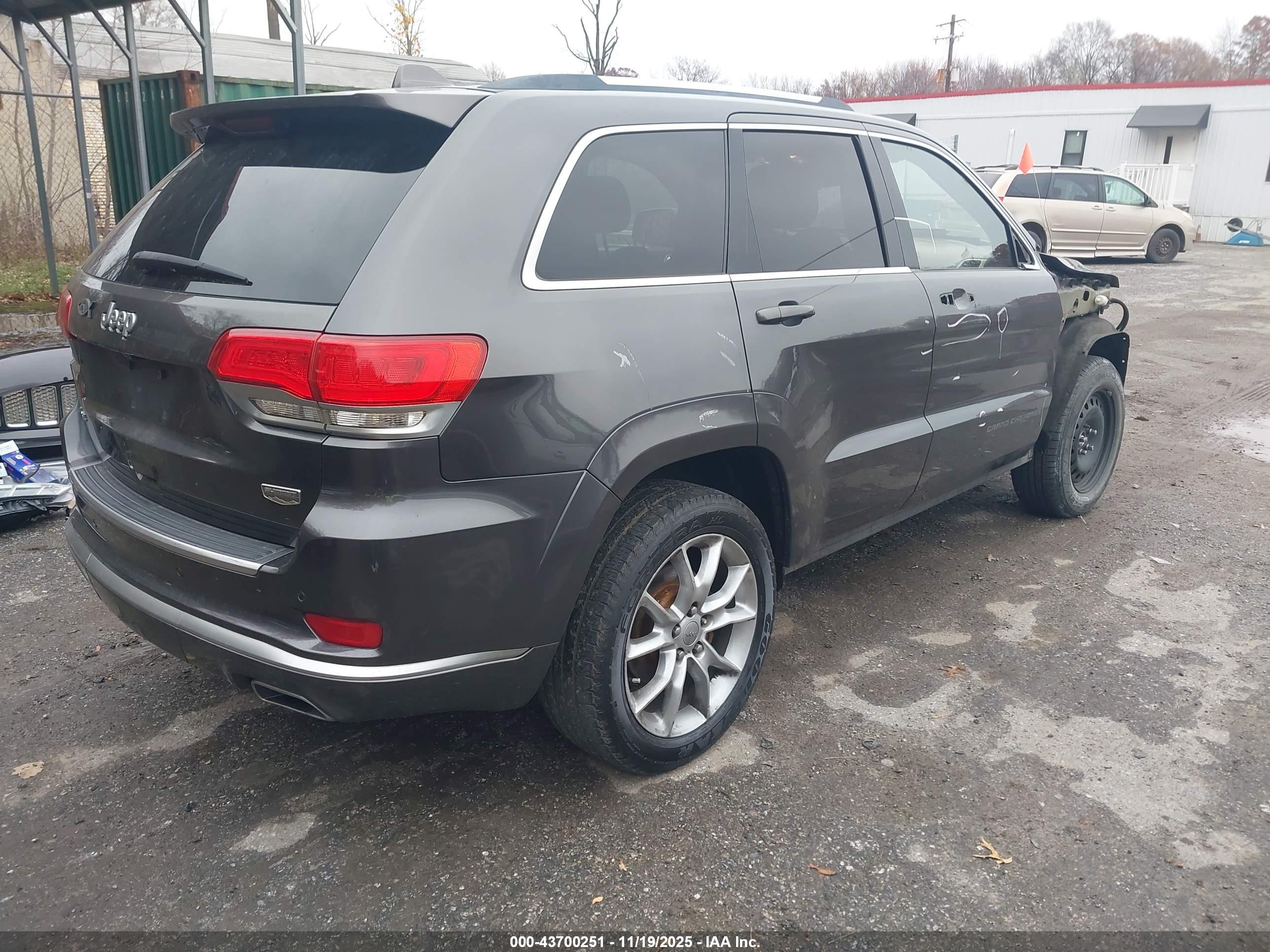 JEEP GRAND image 4