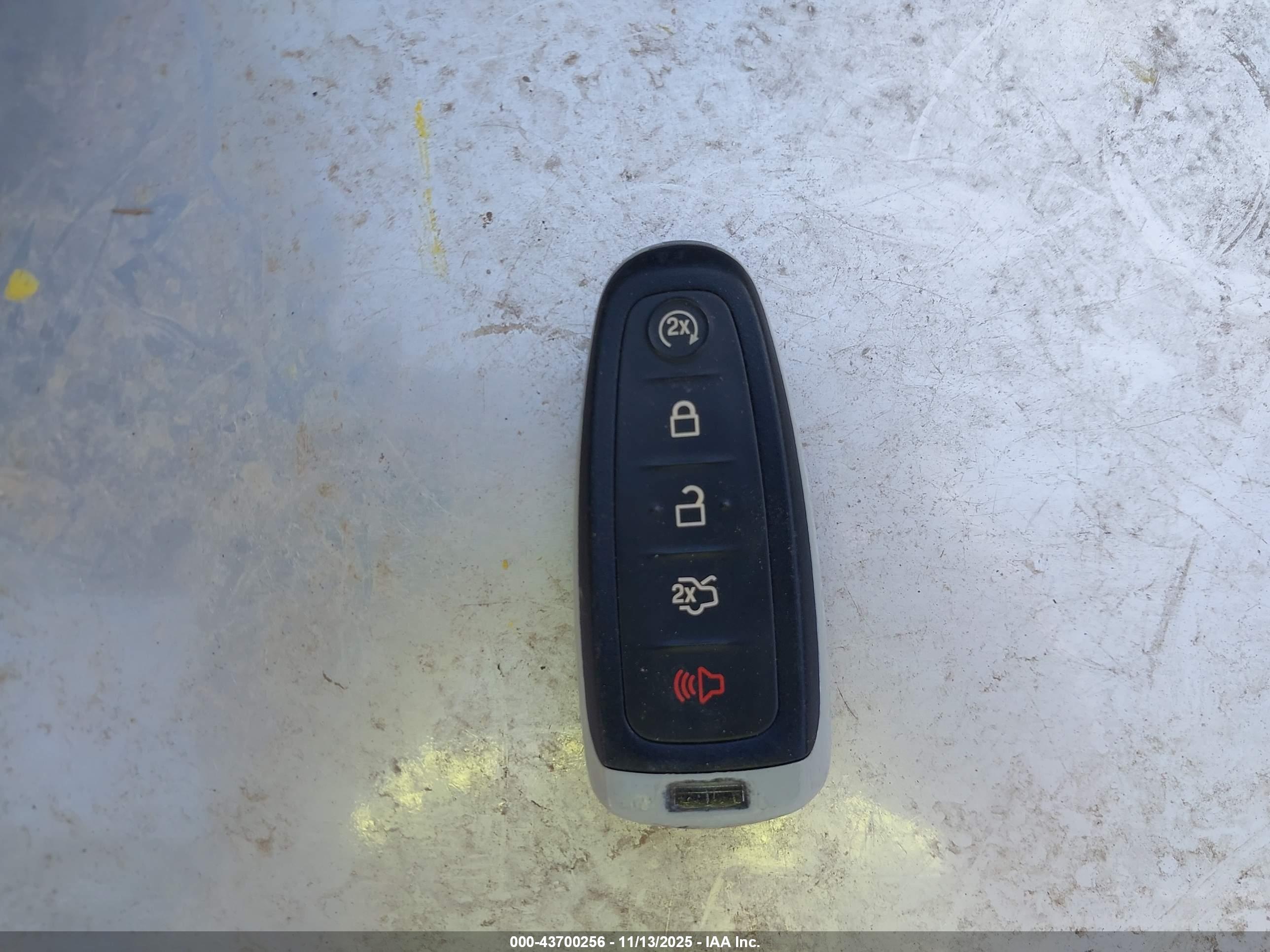 FORD ESCAPE image 11