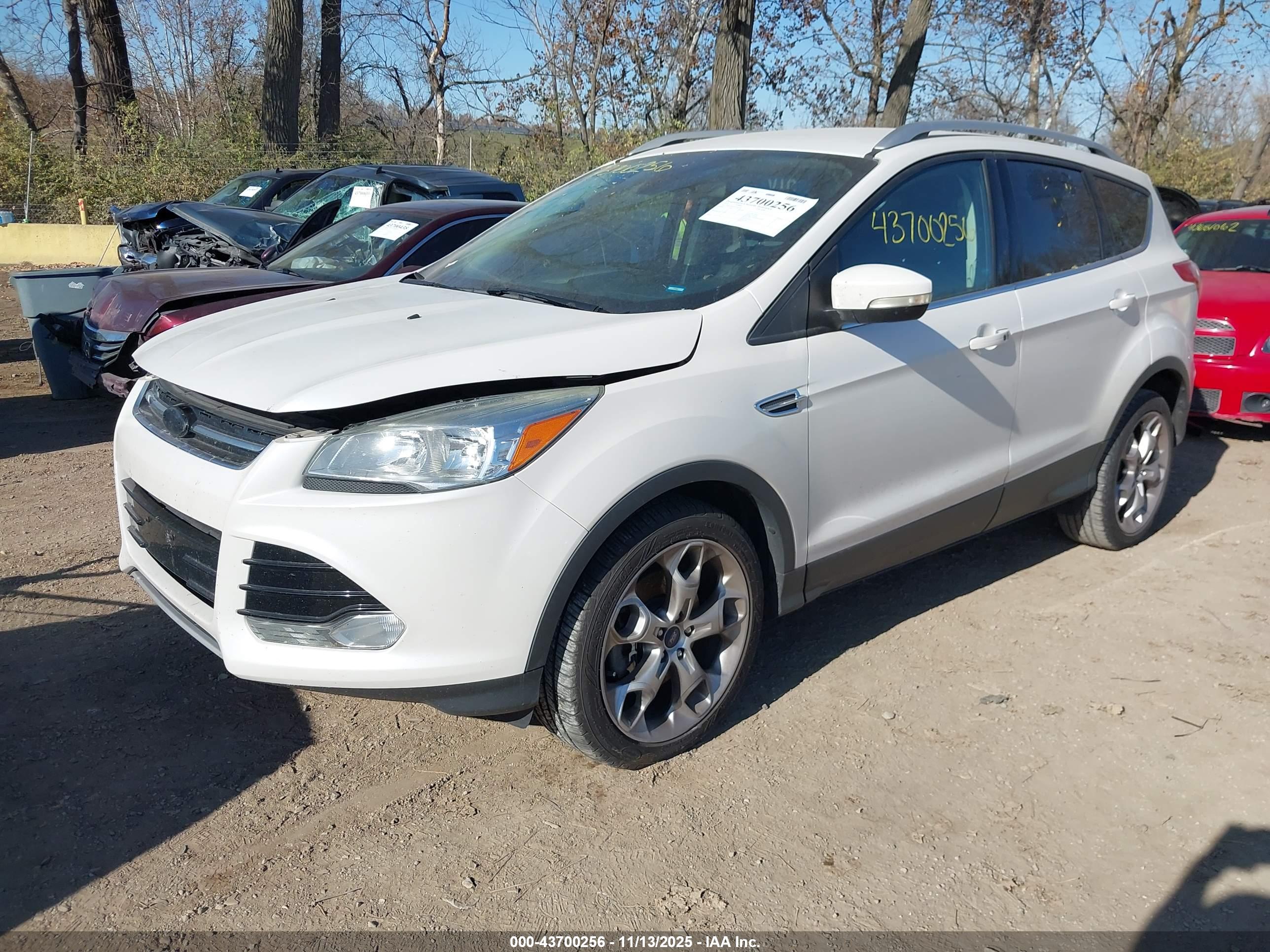 FORD ESCAPE image 2