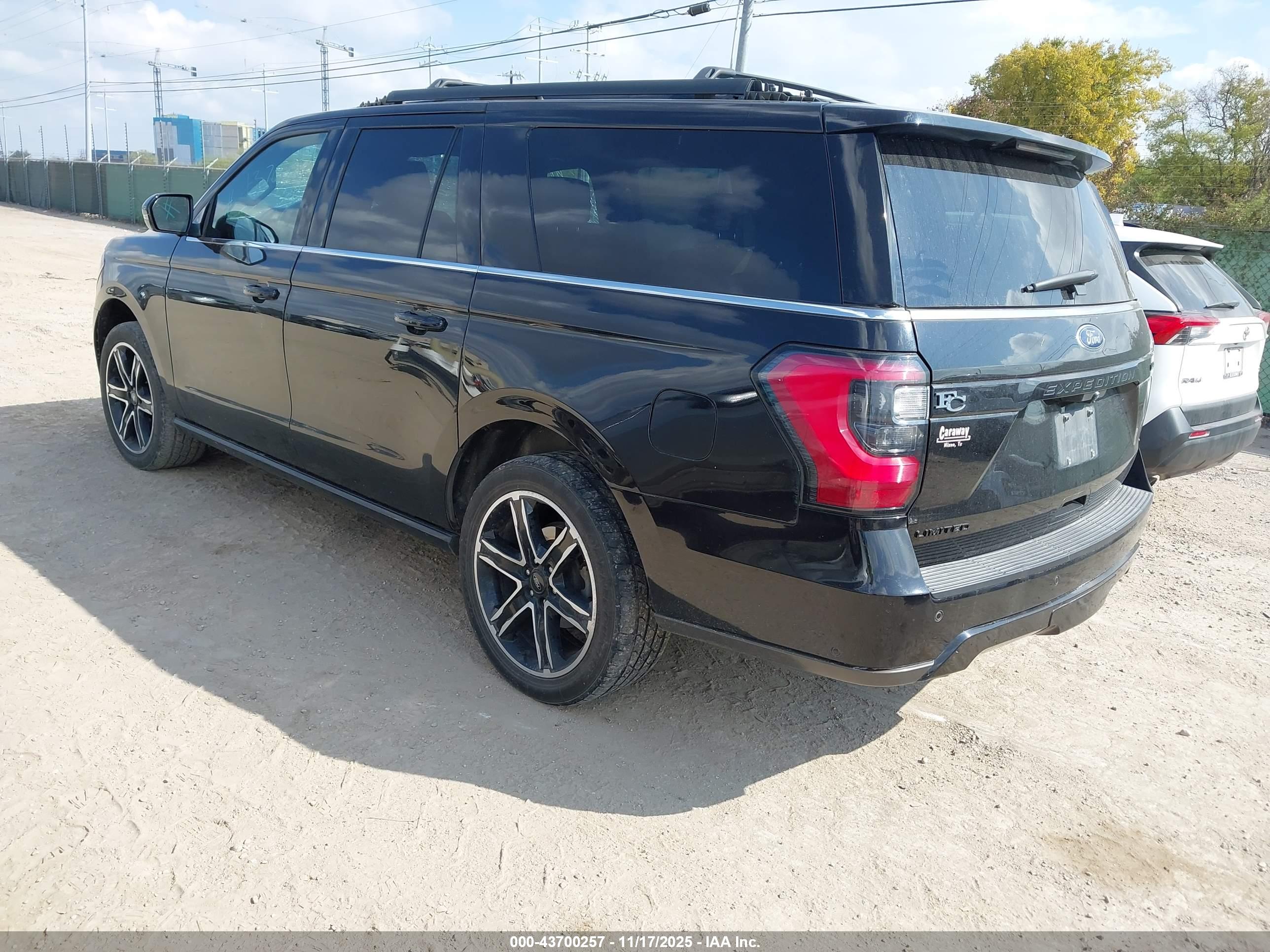FORD EXPEDITION image 3