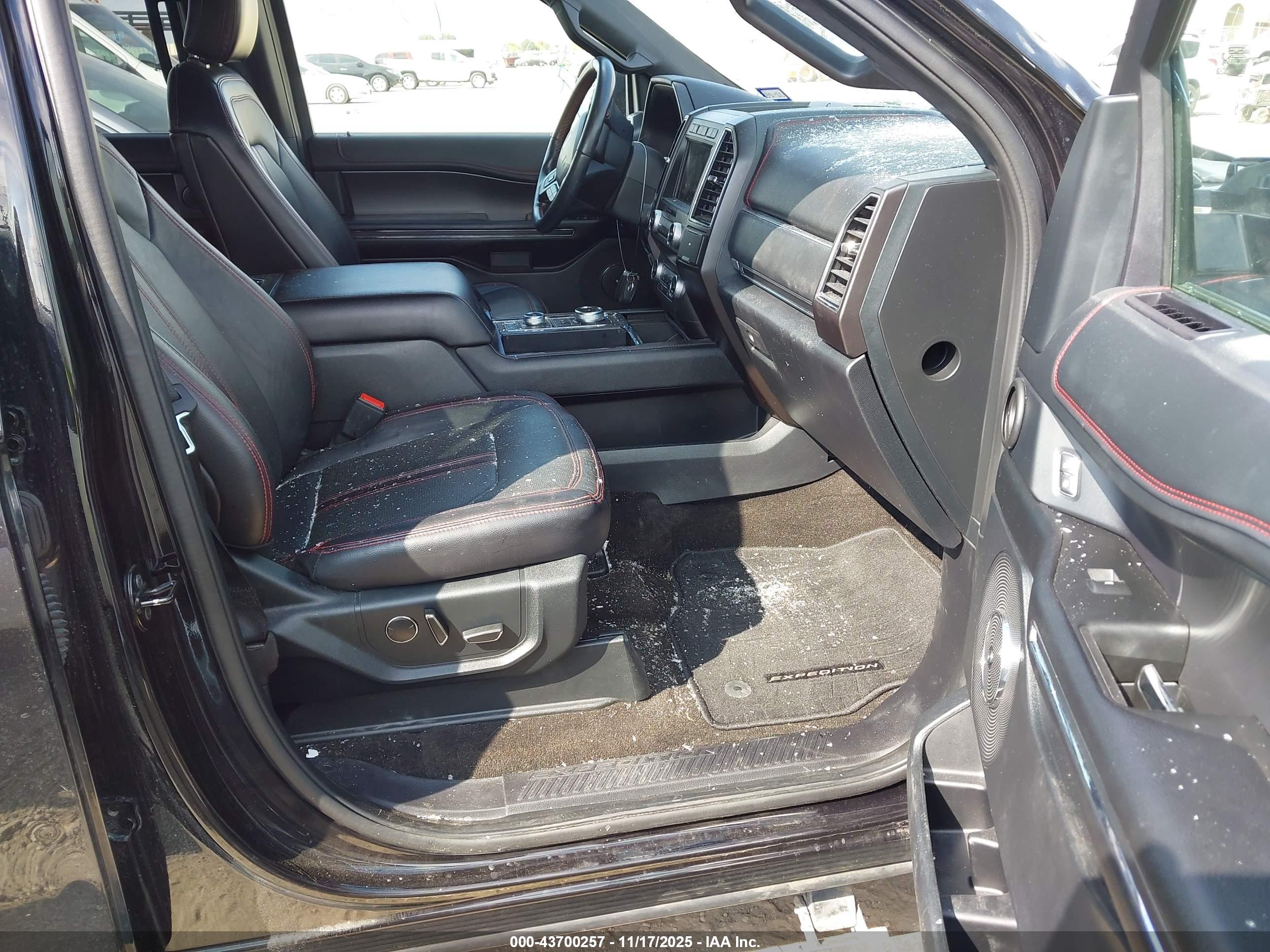 FORD EXPEDITION image 5