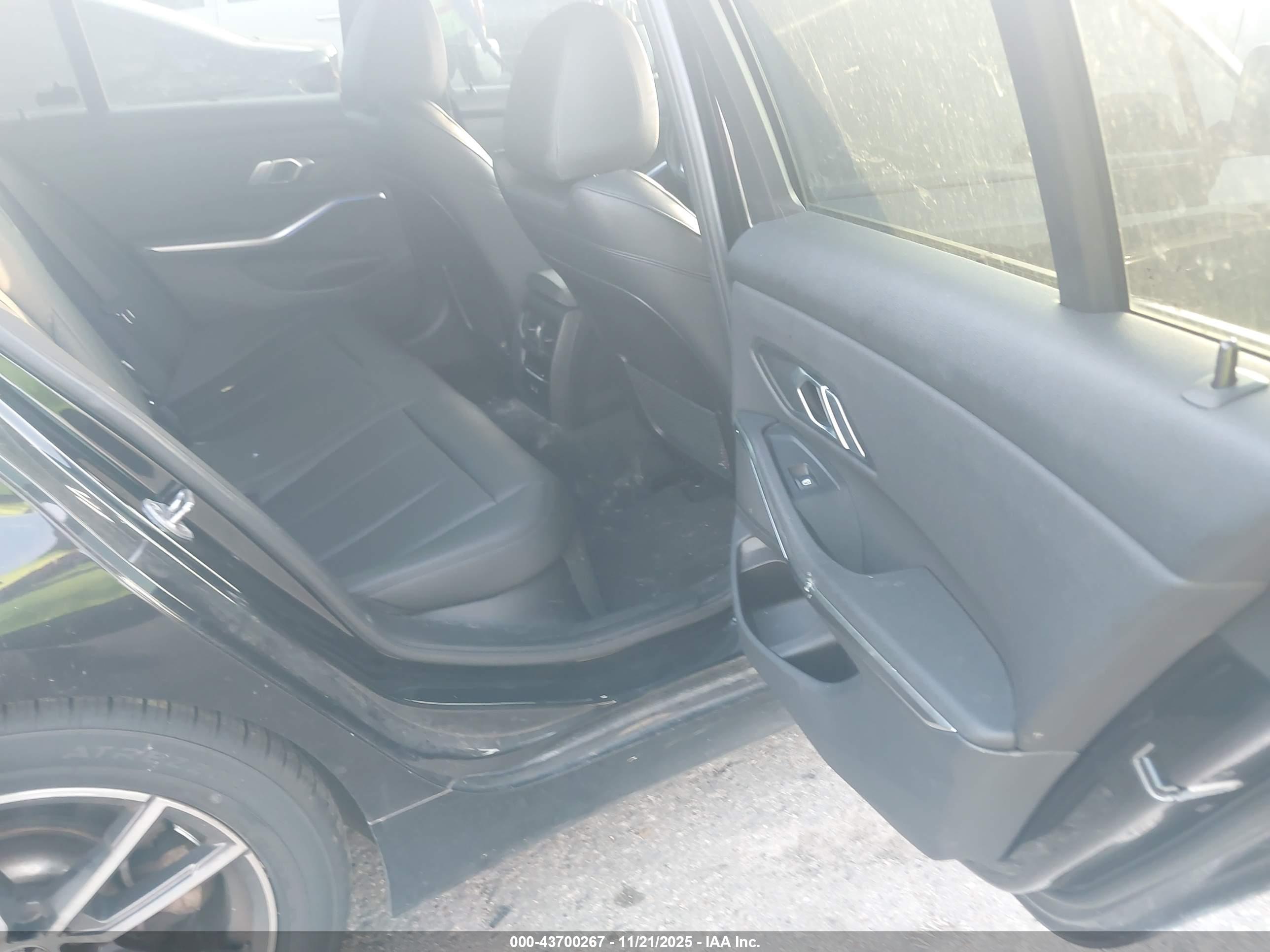 BMW 330I image 8
