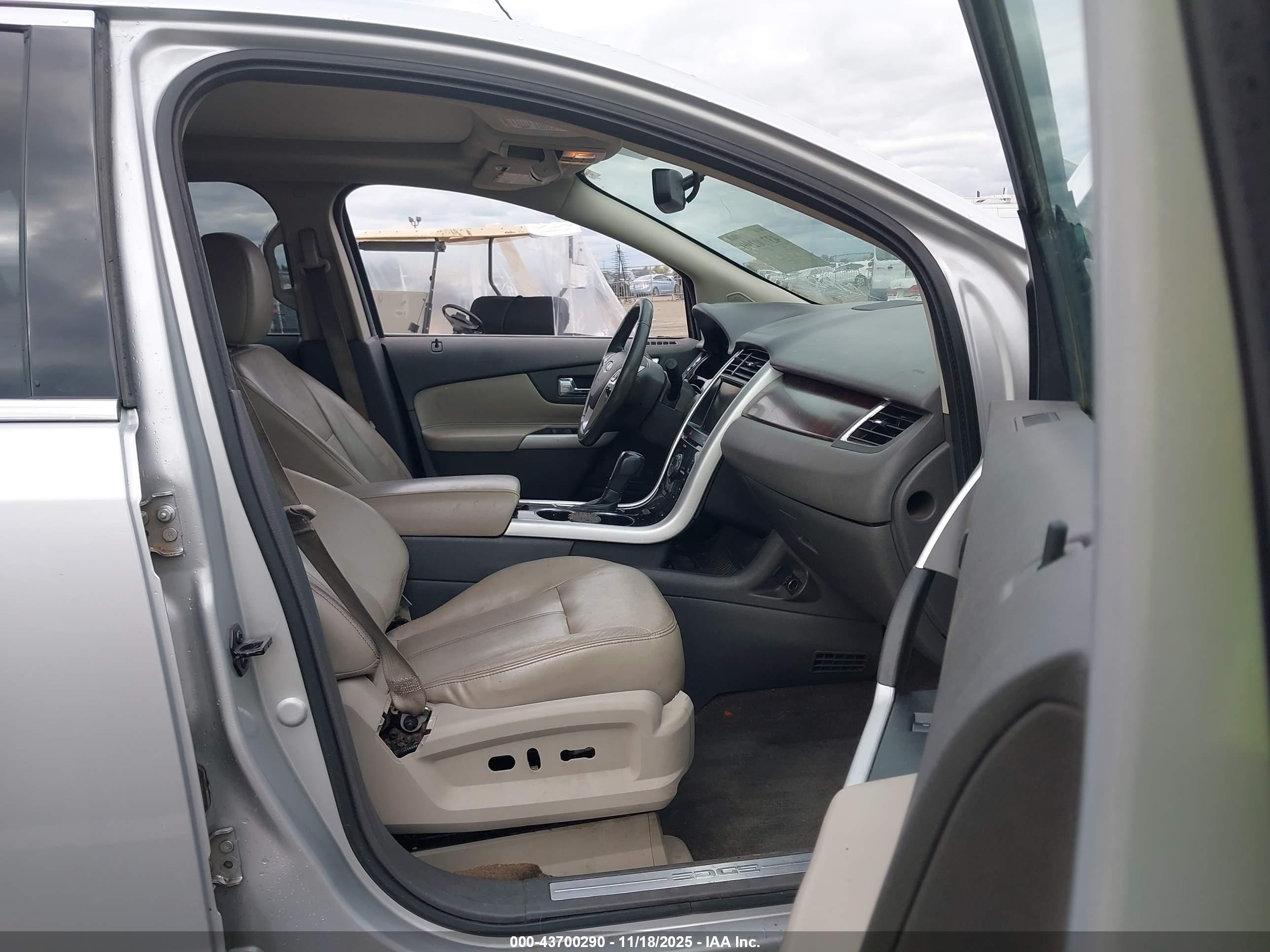 FORD EDGE image 5