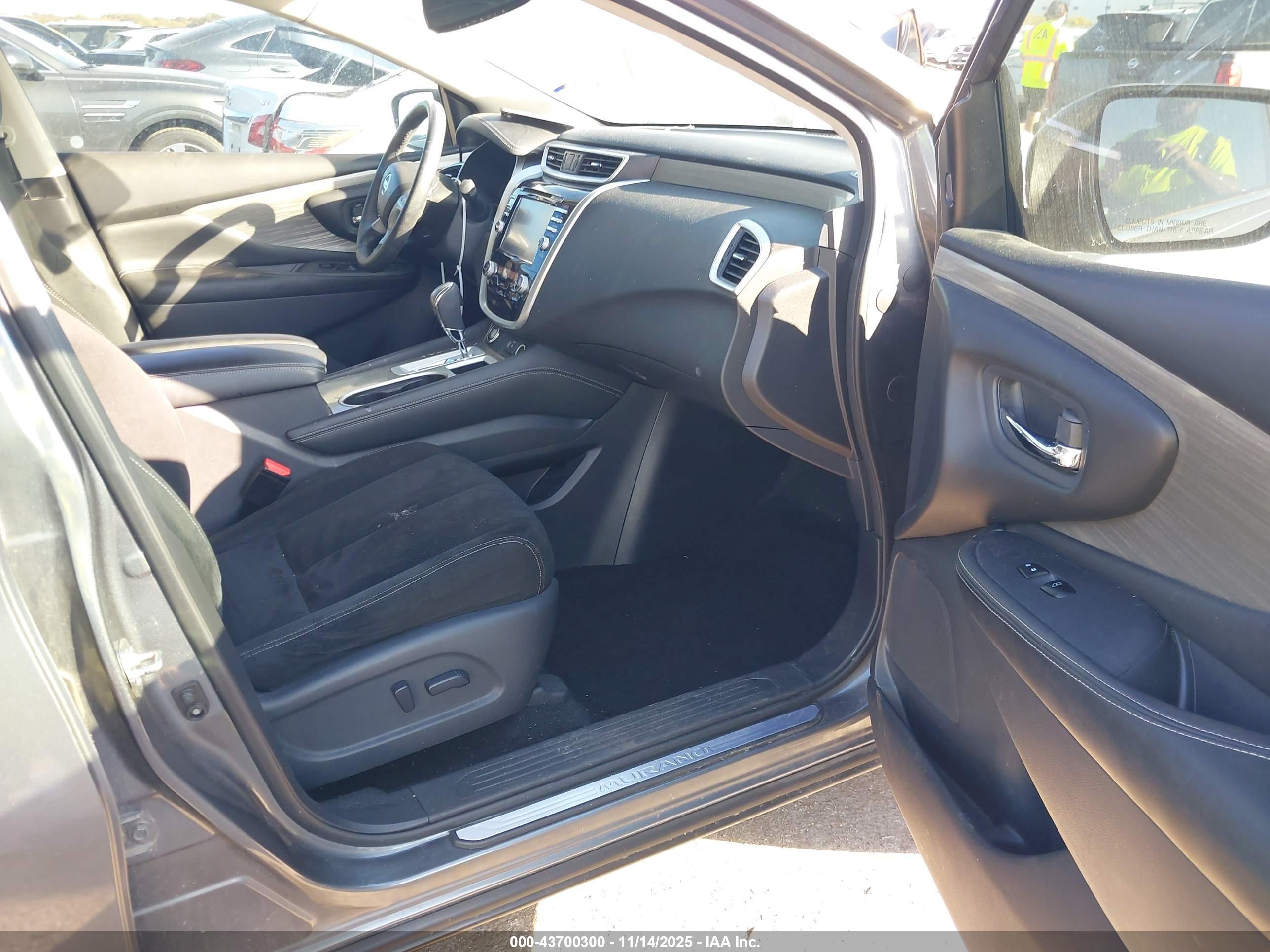 NISSAN MURANO image 5