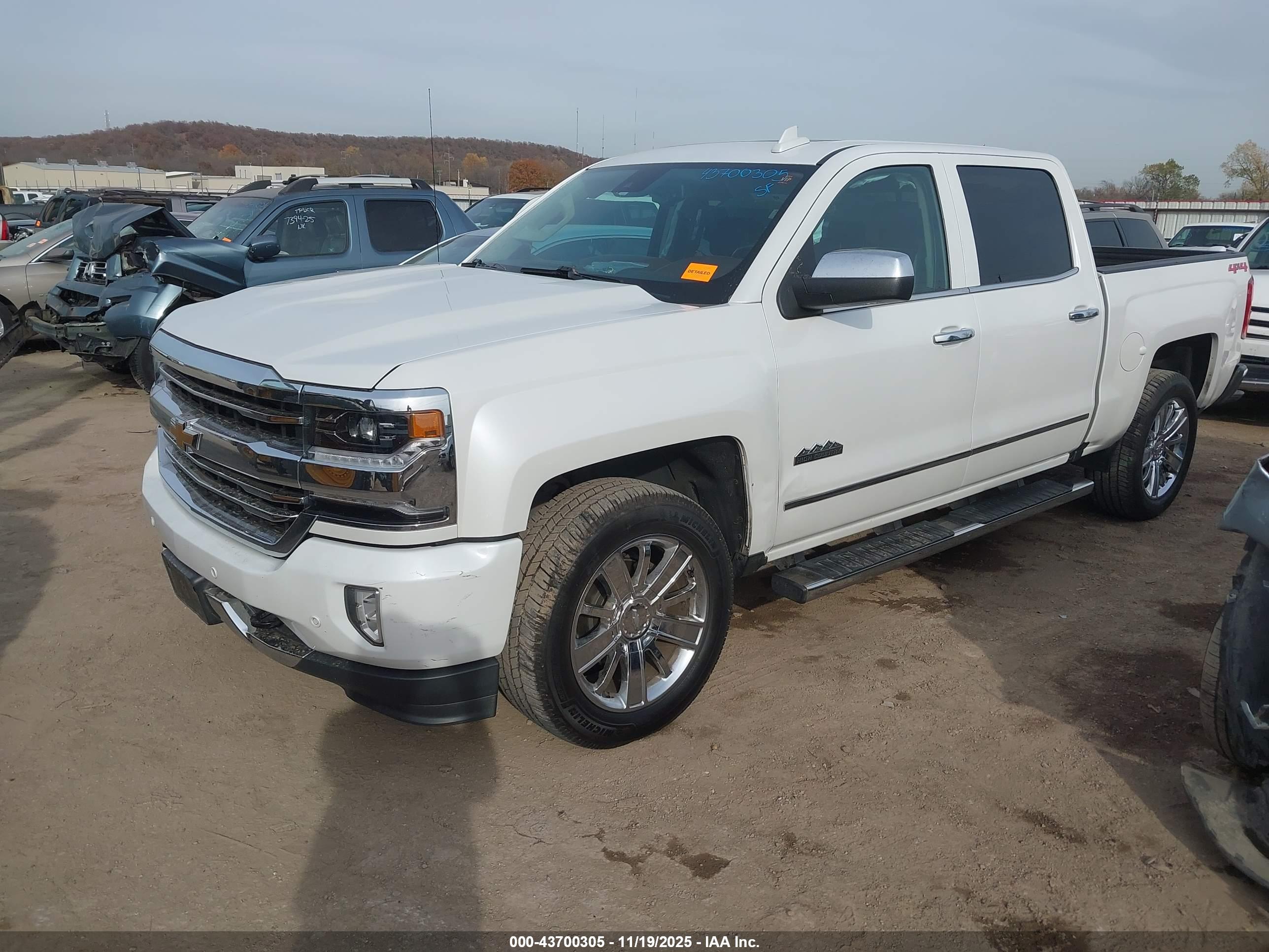 CHEVROLET SILVERADO image 2